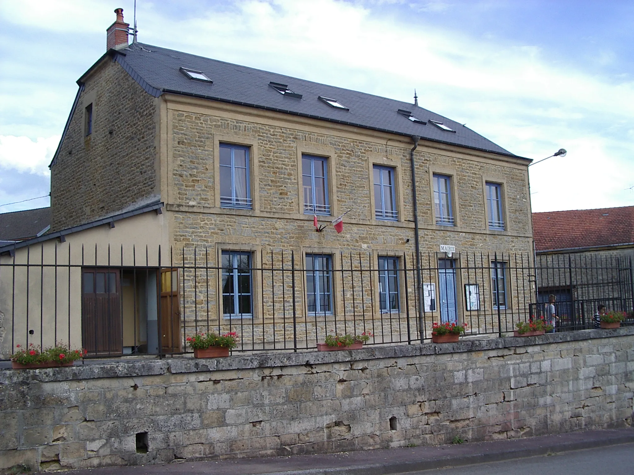 Photo showing: La Mairie : Fleigneux, commune du depardement des Ardennes, France