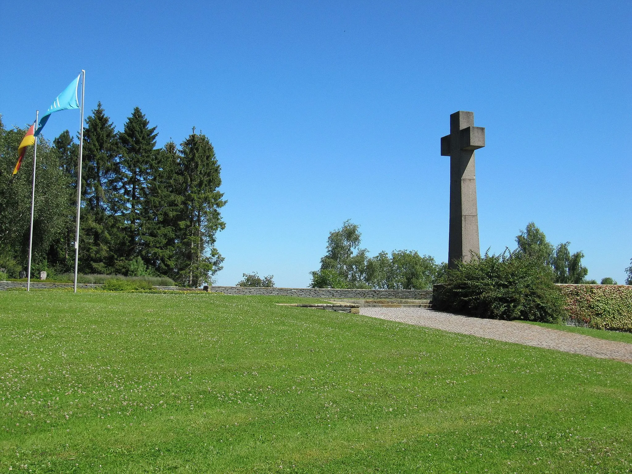 Photo showing: Nécropole de Noyers Pont Maugis en Ardennes, France