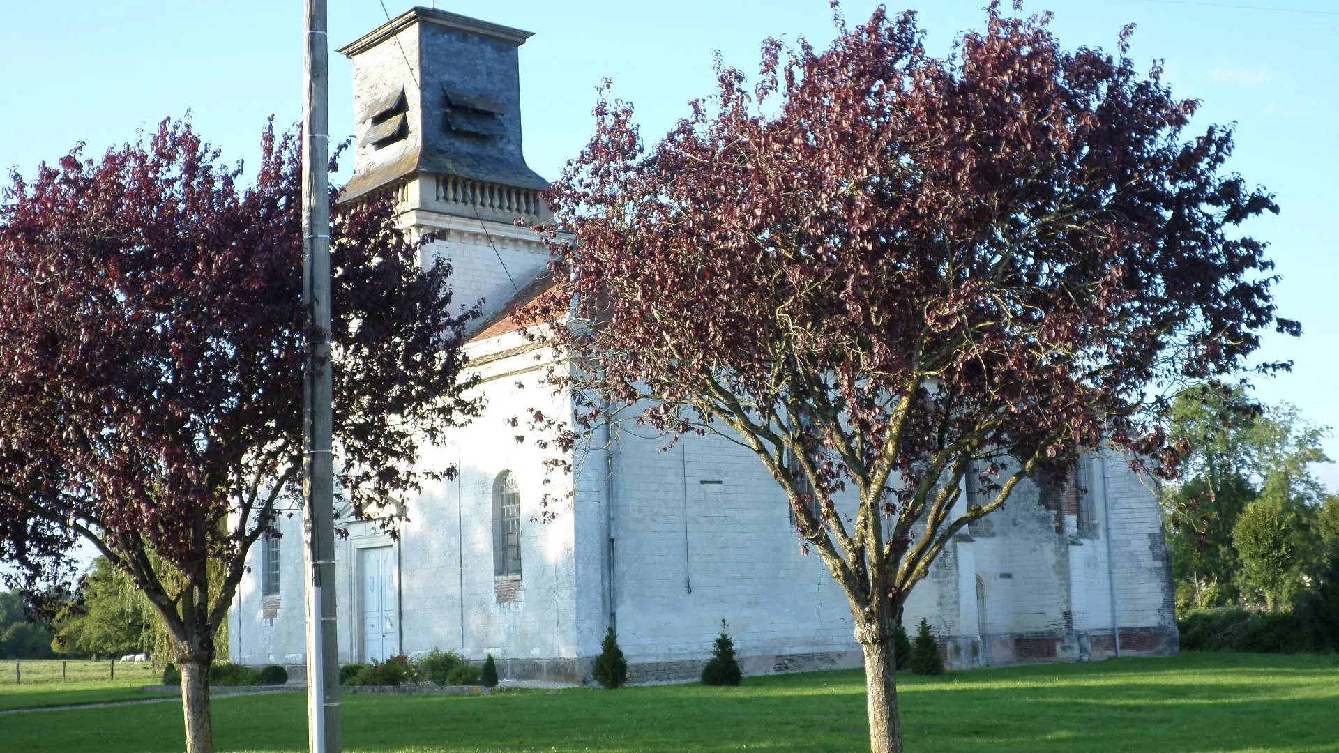 Photo showing: This building is indexed in the base Mérimée, a database of architectural heritage maintained by the French Ministry of Culture, under the reference PA00078070 .