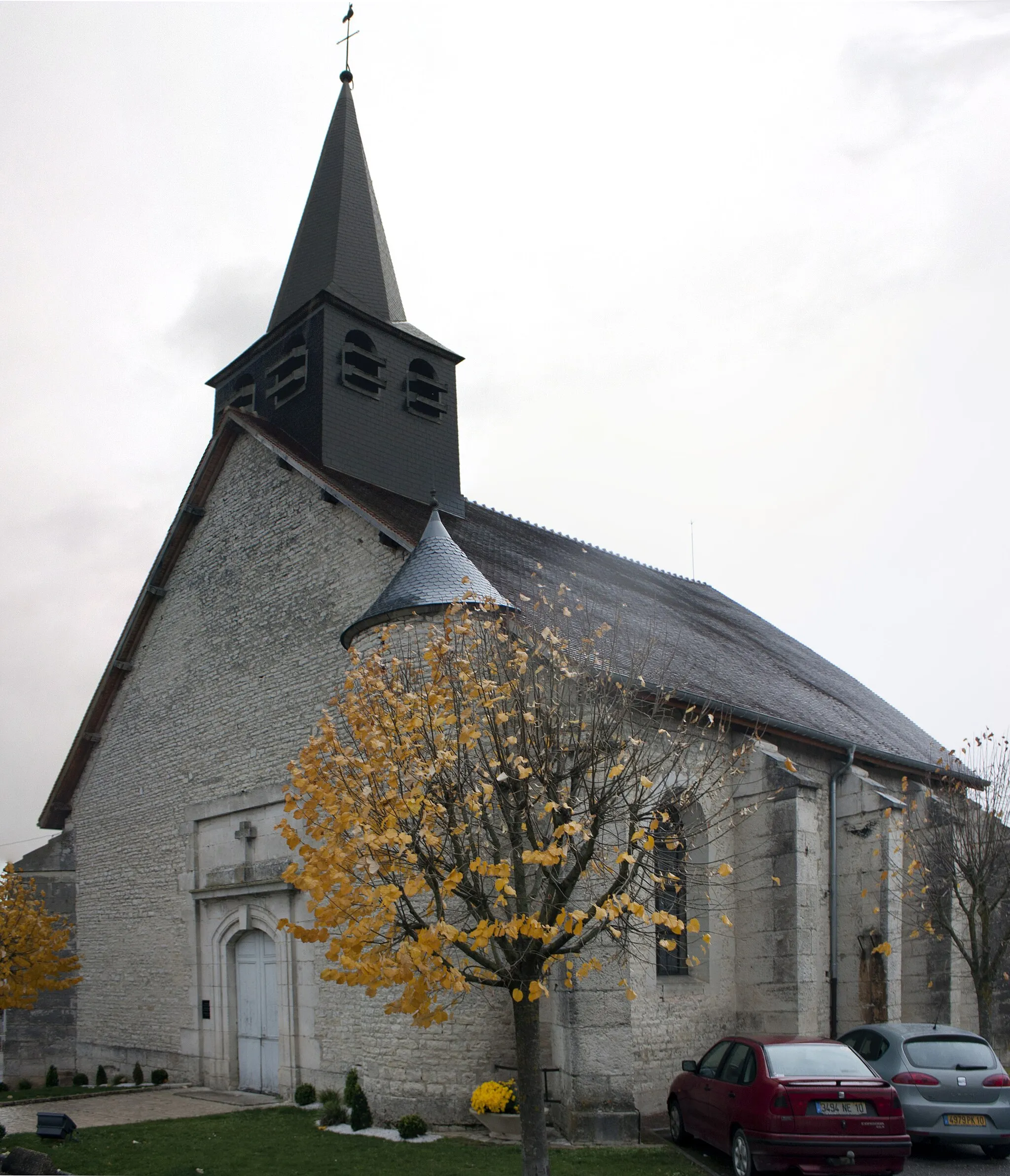 Photo showing: Parish church Saint-Martin, Bayel, , Champagne-Ardenne , France.
