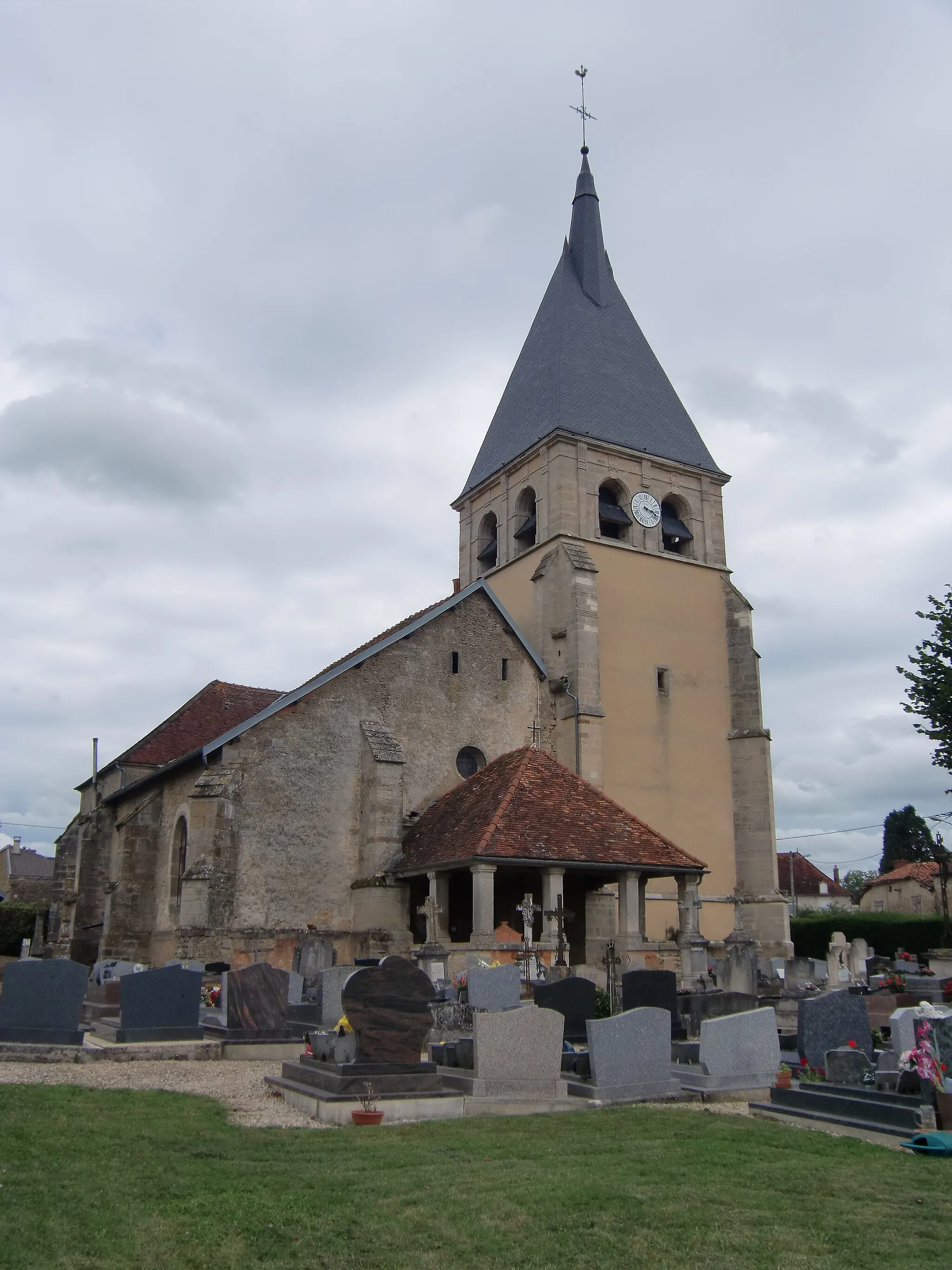 Photo showing: Eglise de Ville-sur-Terre (Aube, Champagne, France)