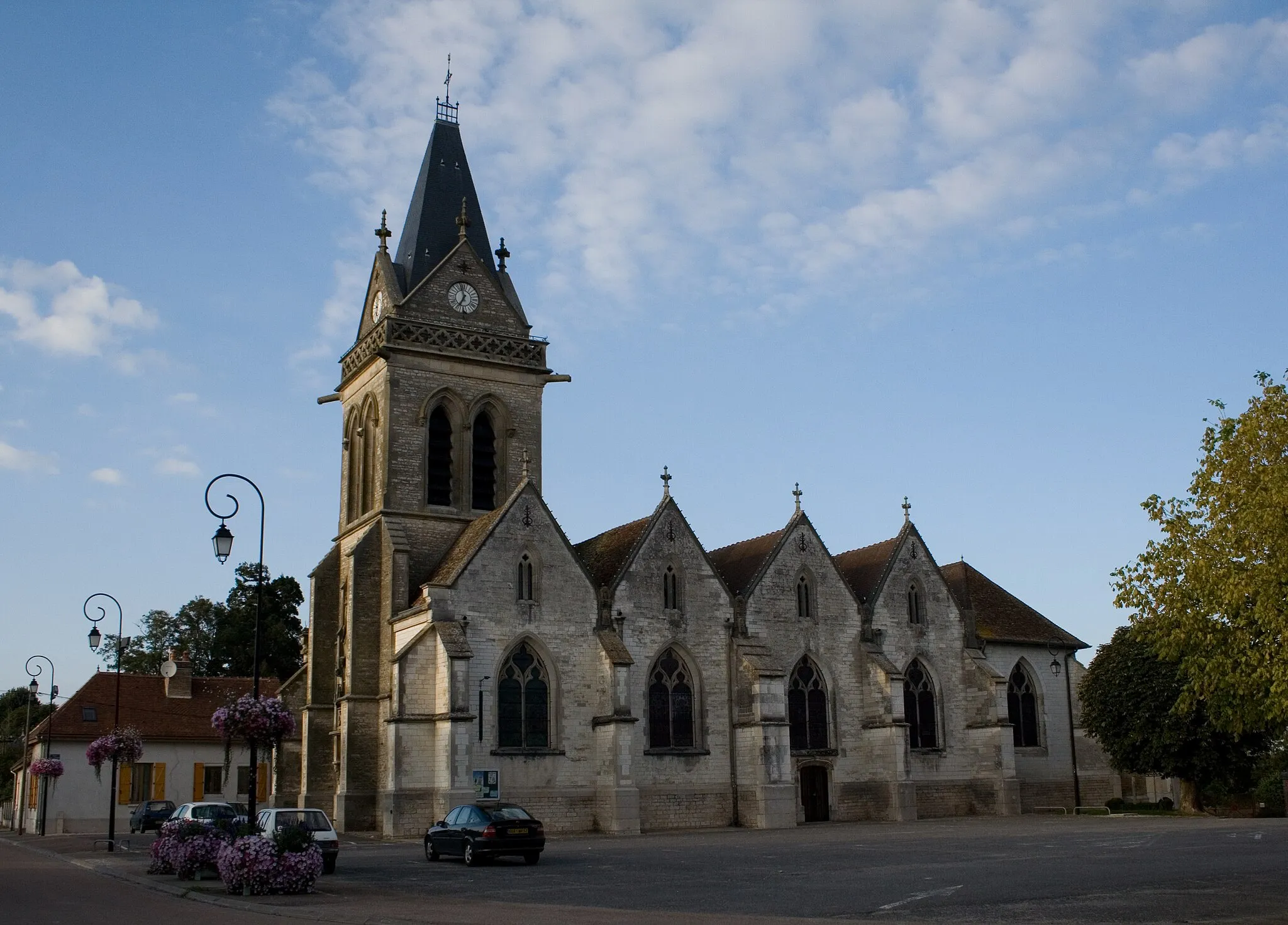 Photo showing: Eglise de Lusigny-sur-Barse