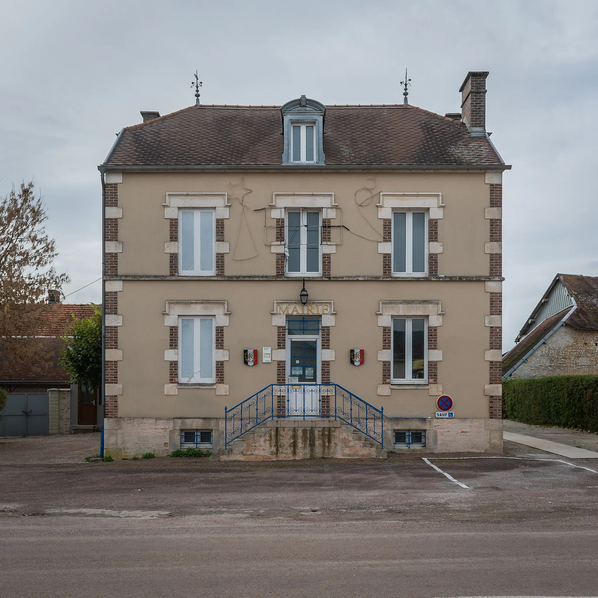 Photo showing: Town hall of Villemorien, Aube, France