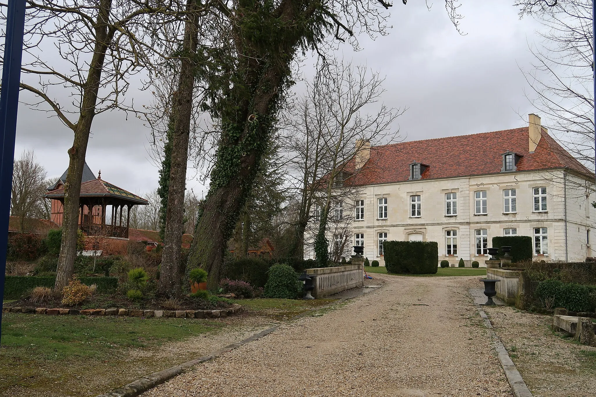 Photo showing: Charmont-sous-Barbuise, château