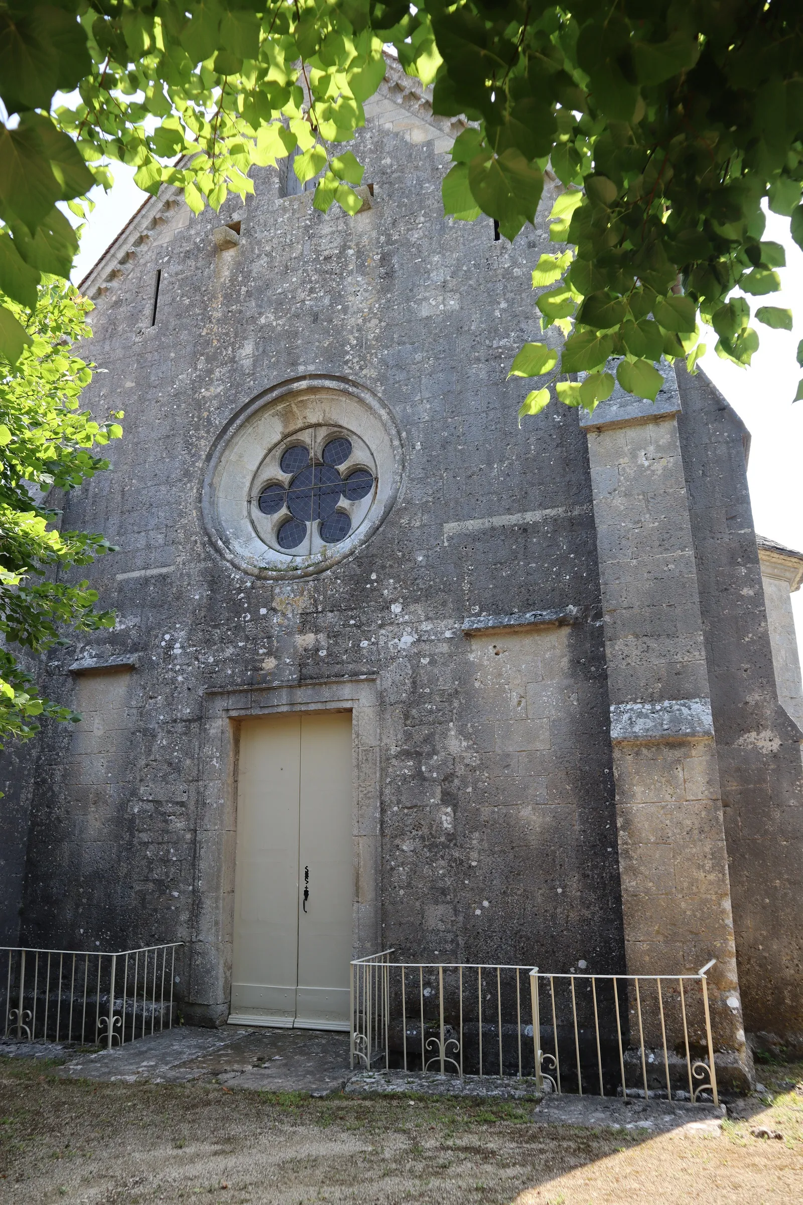 Photo showing: Église Saint-Pierre-ès-Liens d'Arbot (52). Extérieur. Façade occidentale.