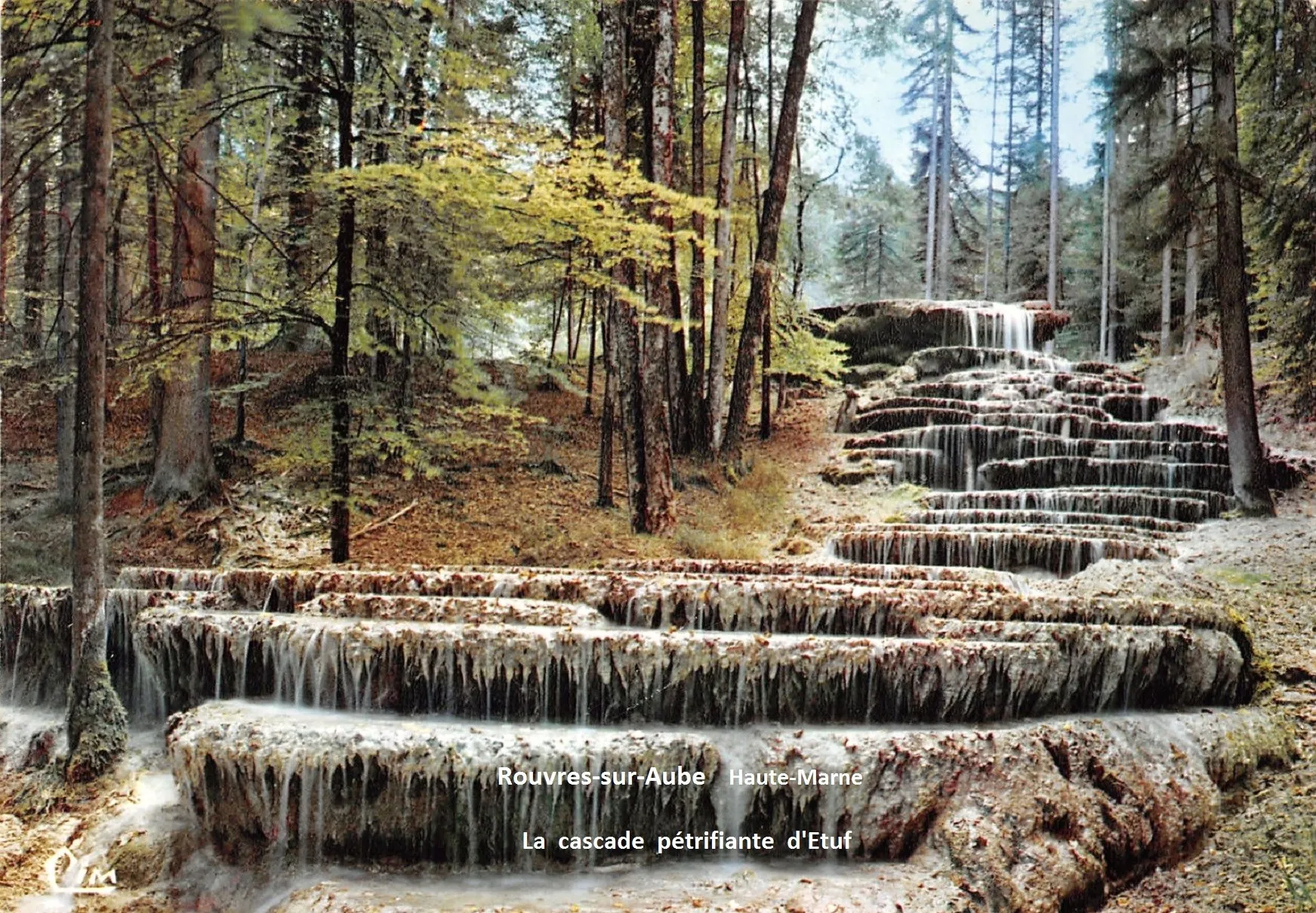 Photo showing: Rouvres-sur-Aube ( 52 ) vue ancienne de la cascade pétrfiante d'Etufs