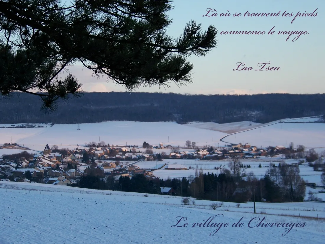 Photo showing: Le village de Cheveuges