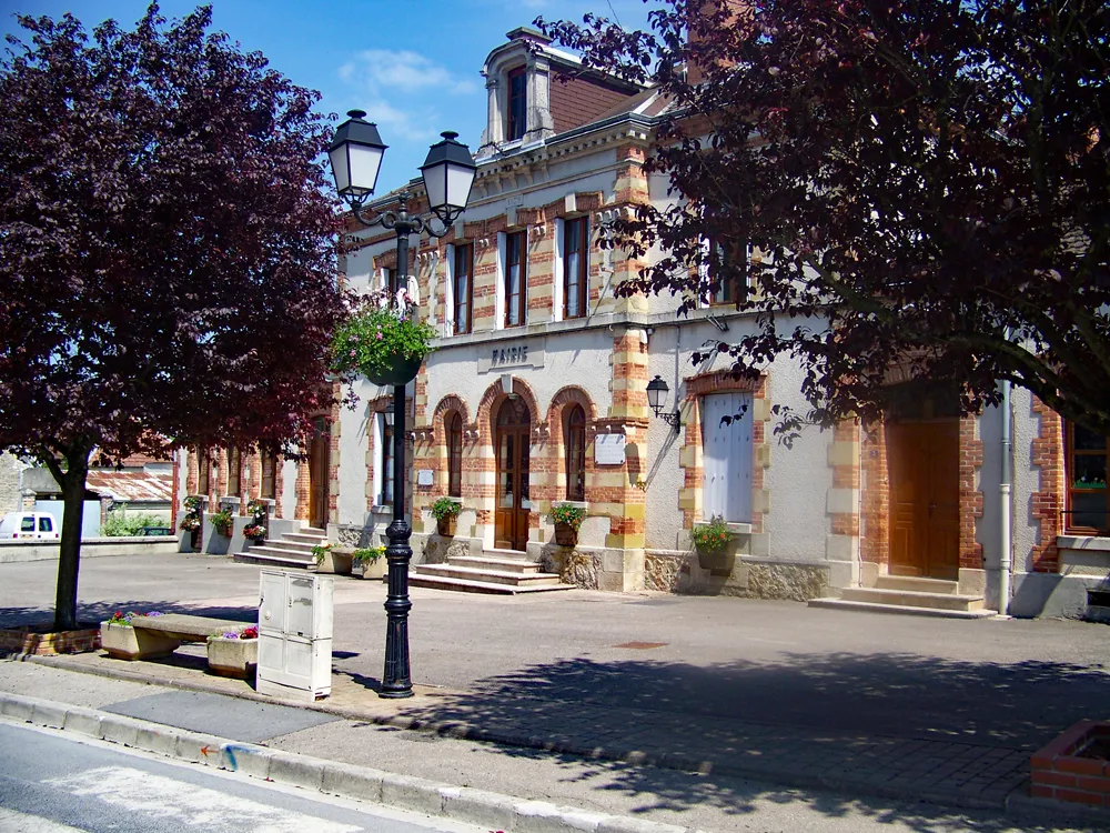 Photo showing: Mairie de Trépail