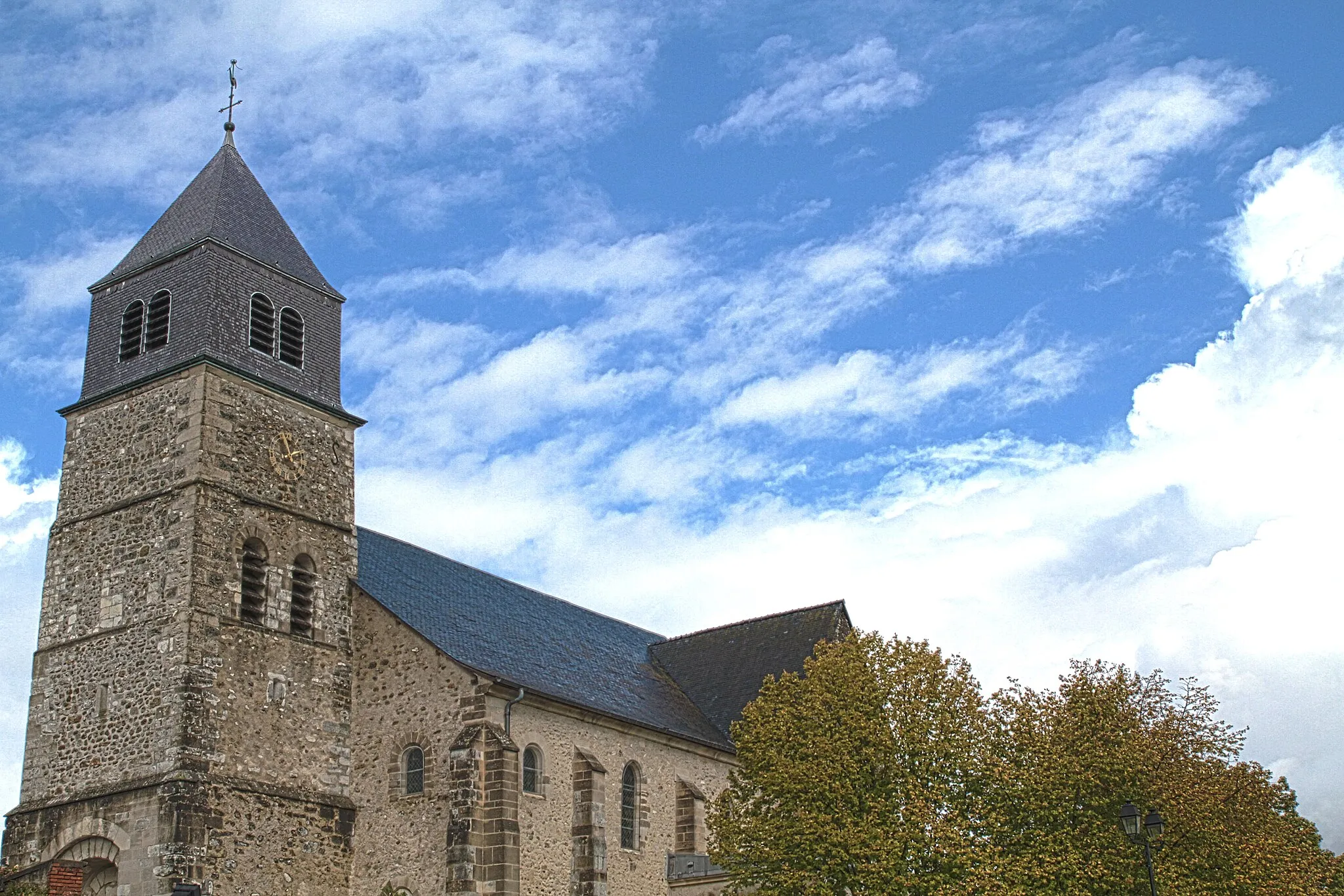 Photo showing: This building is indexed in the base Mérimée, a database of architectural heritage maintained by the French Ministry of Culture, under the reference PA00078900 .