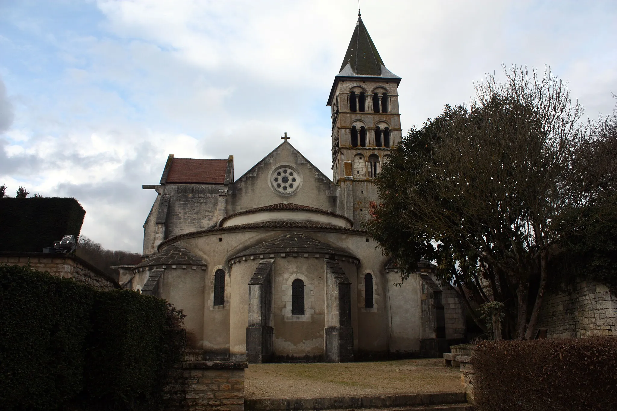 Photo showing: Apse of the St. Stephen's Church, view from the garden.