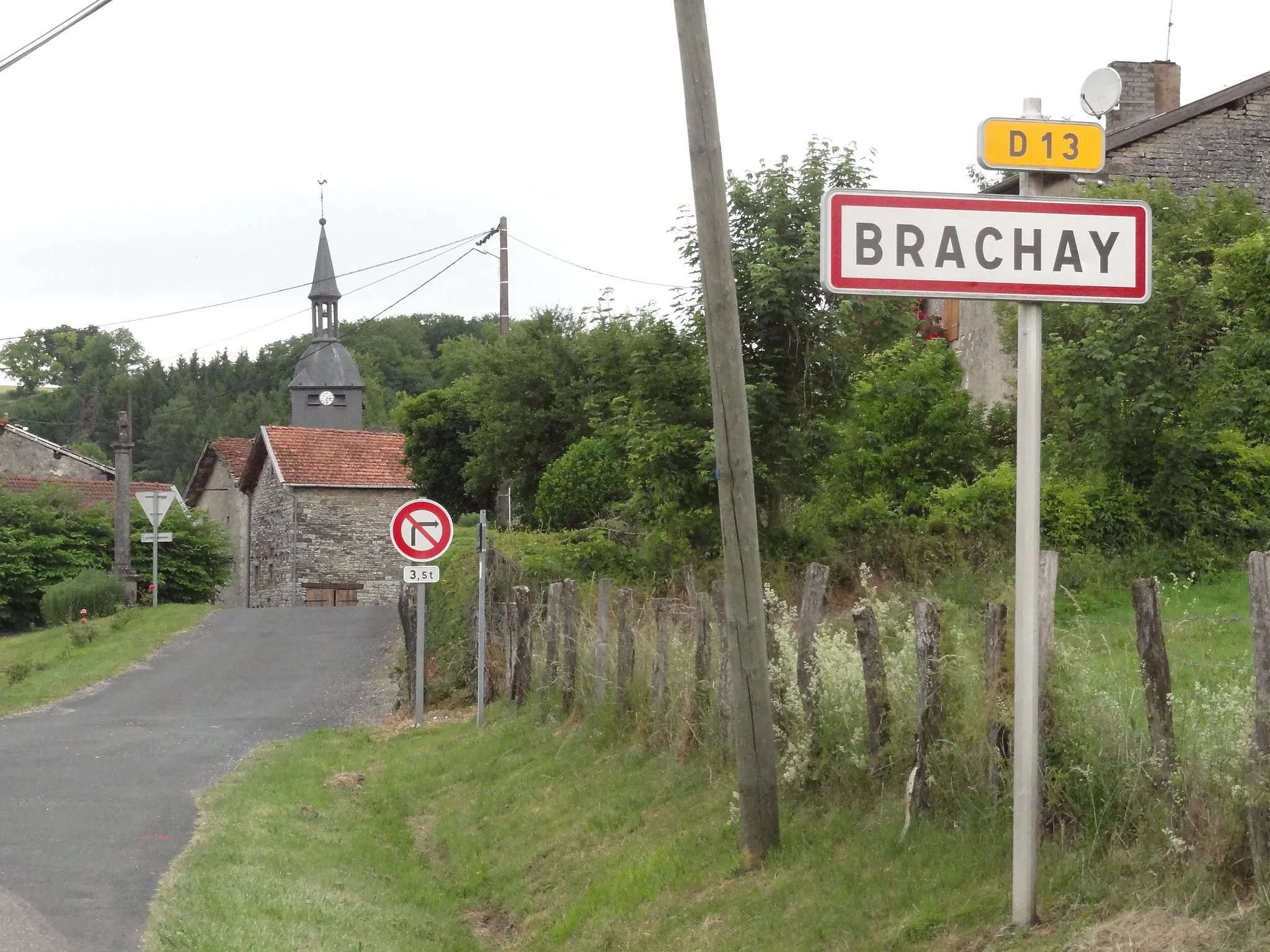 Photo showing: Brachay (Haute-Marne) entrée du village