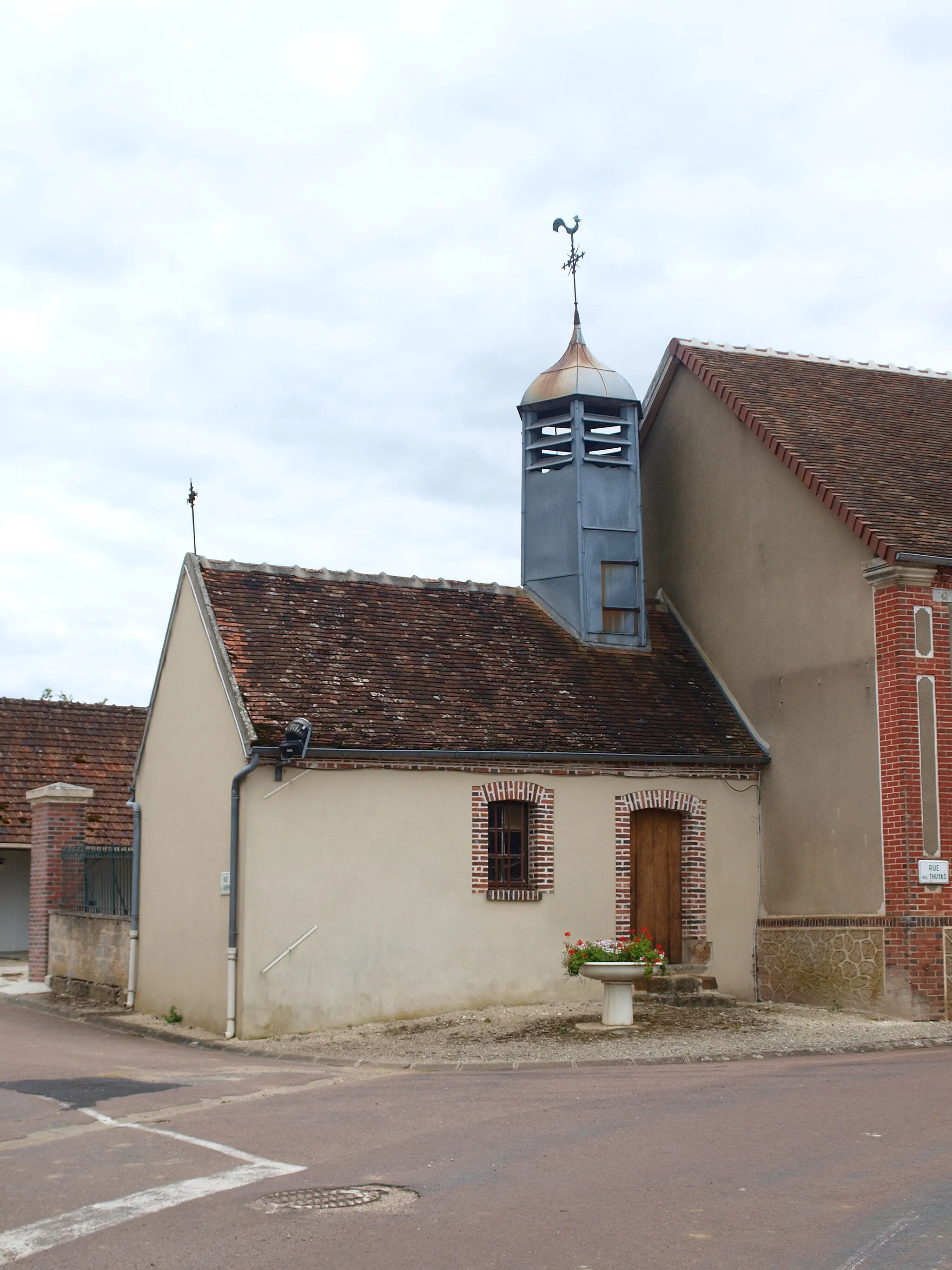 Photo showing: Perceneige (Yonne, France) ; village de Plessis-du-Mée : chapelle