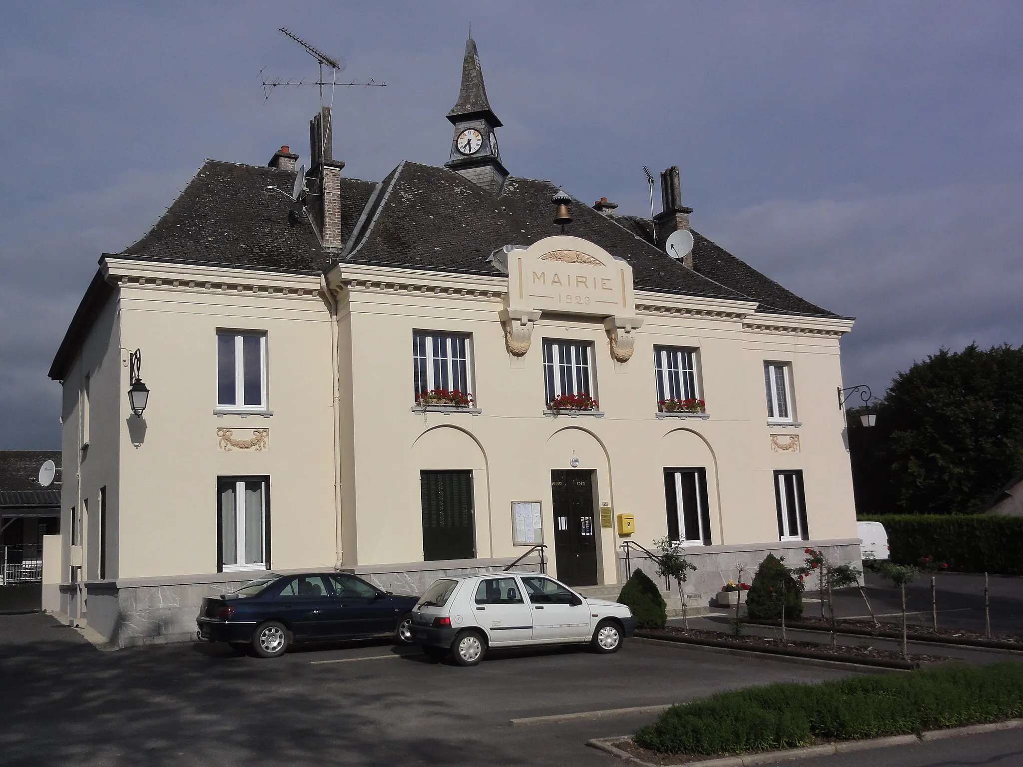 Photo showing: Gué-d'Hossus (Ardennes) mairie