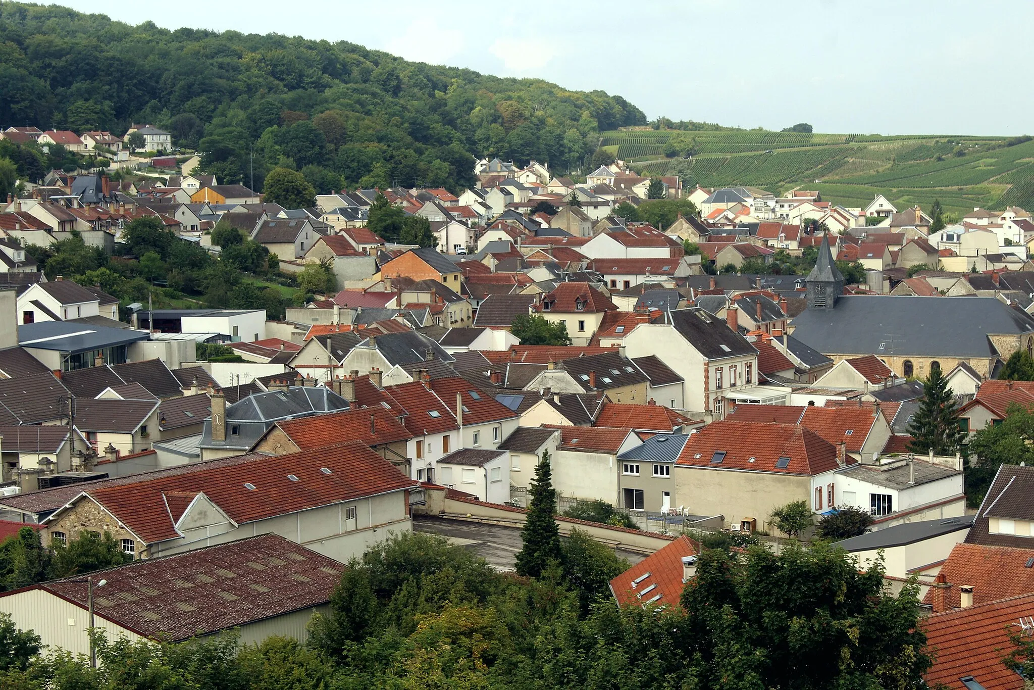 Photo showing: Verzenay, villagescape
