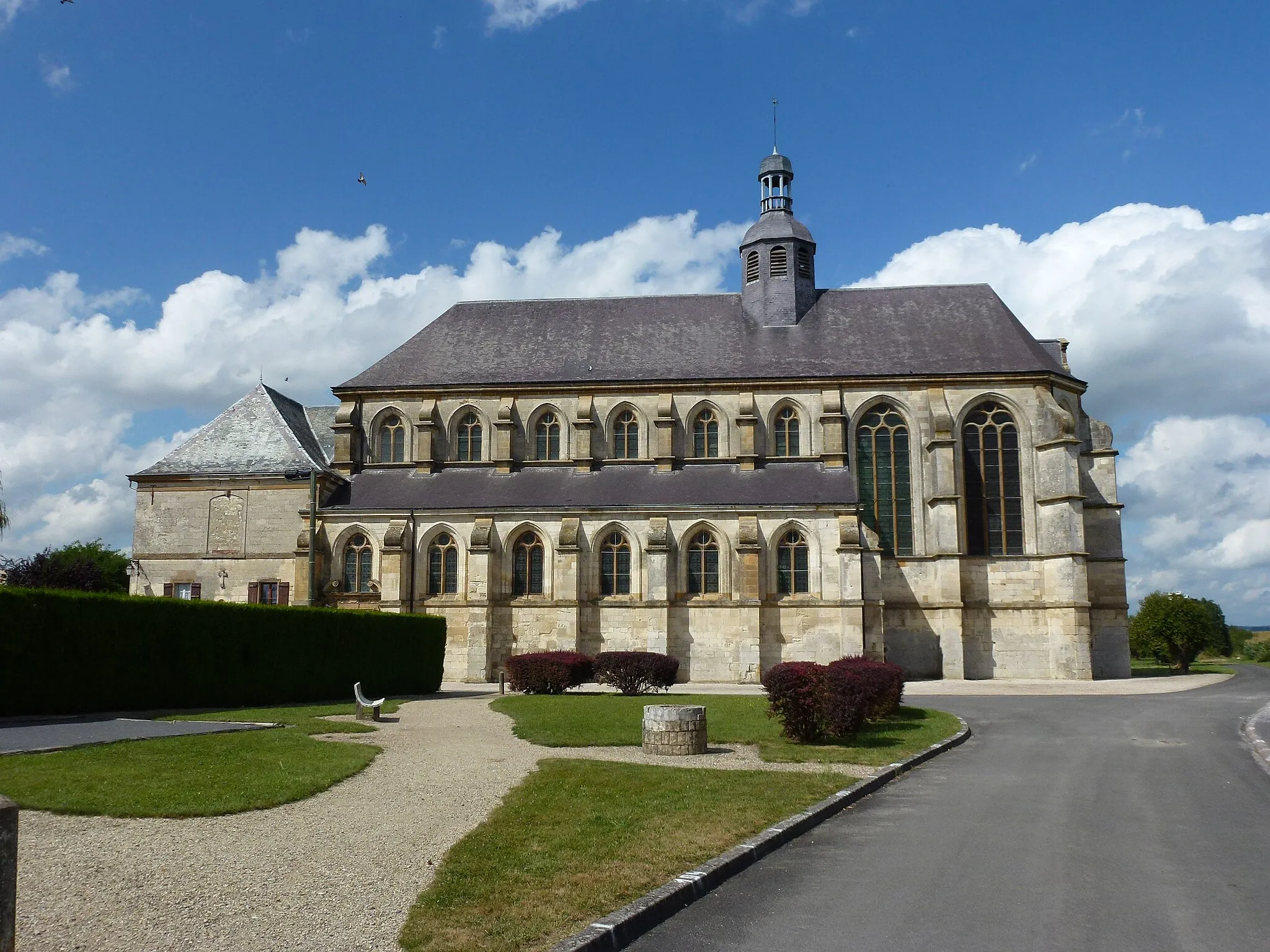 Photo showing: Novy-Chevrières (Ardennes) Église Sainte-Catherine