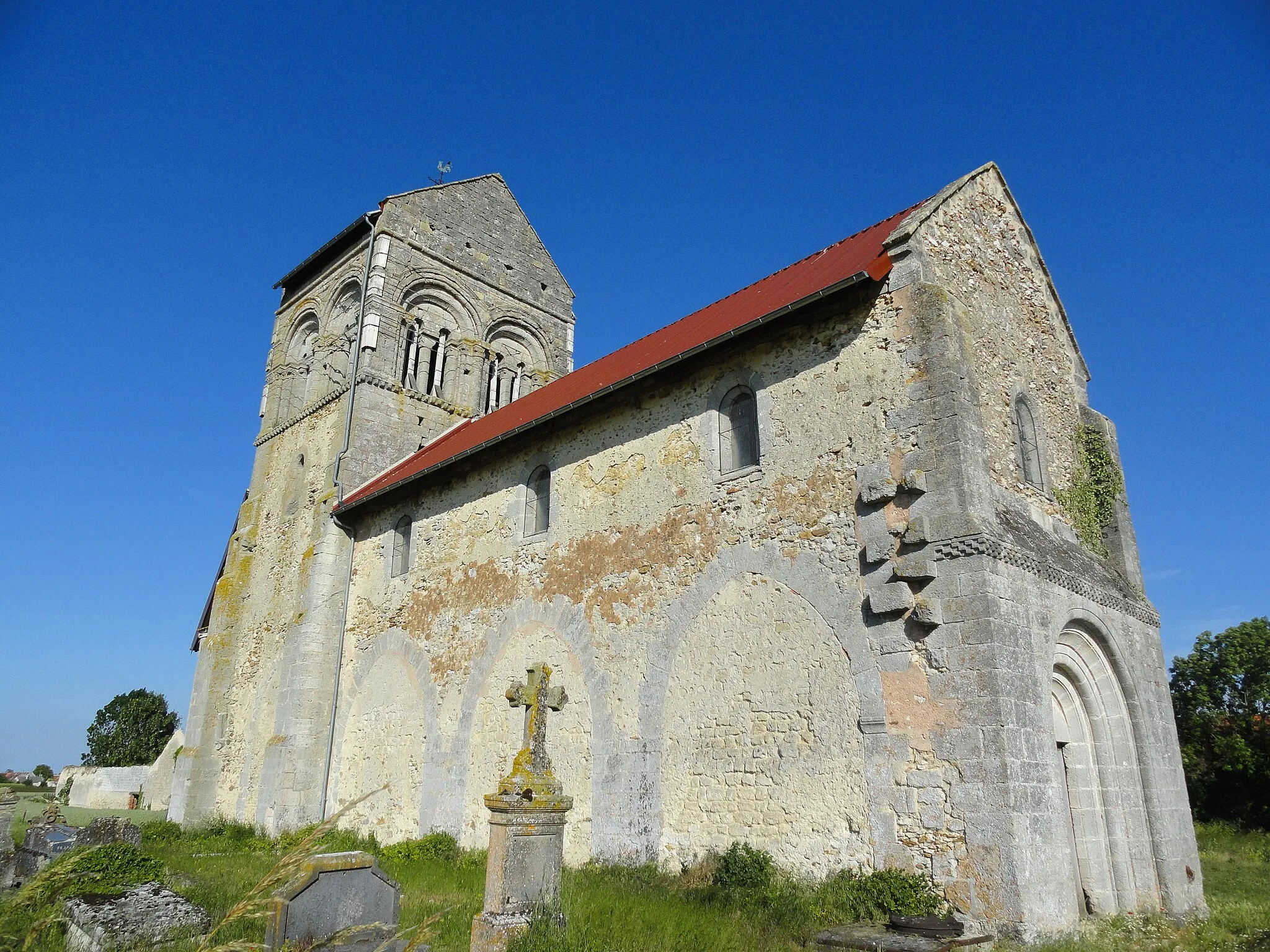 Photo showing: Église Sainte-Hélène des Istres