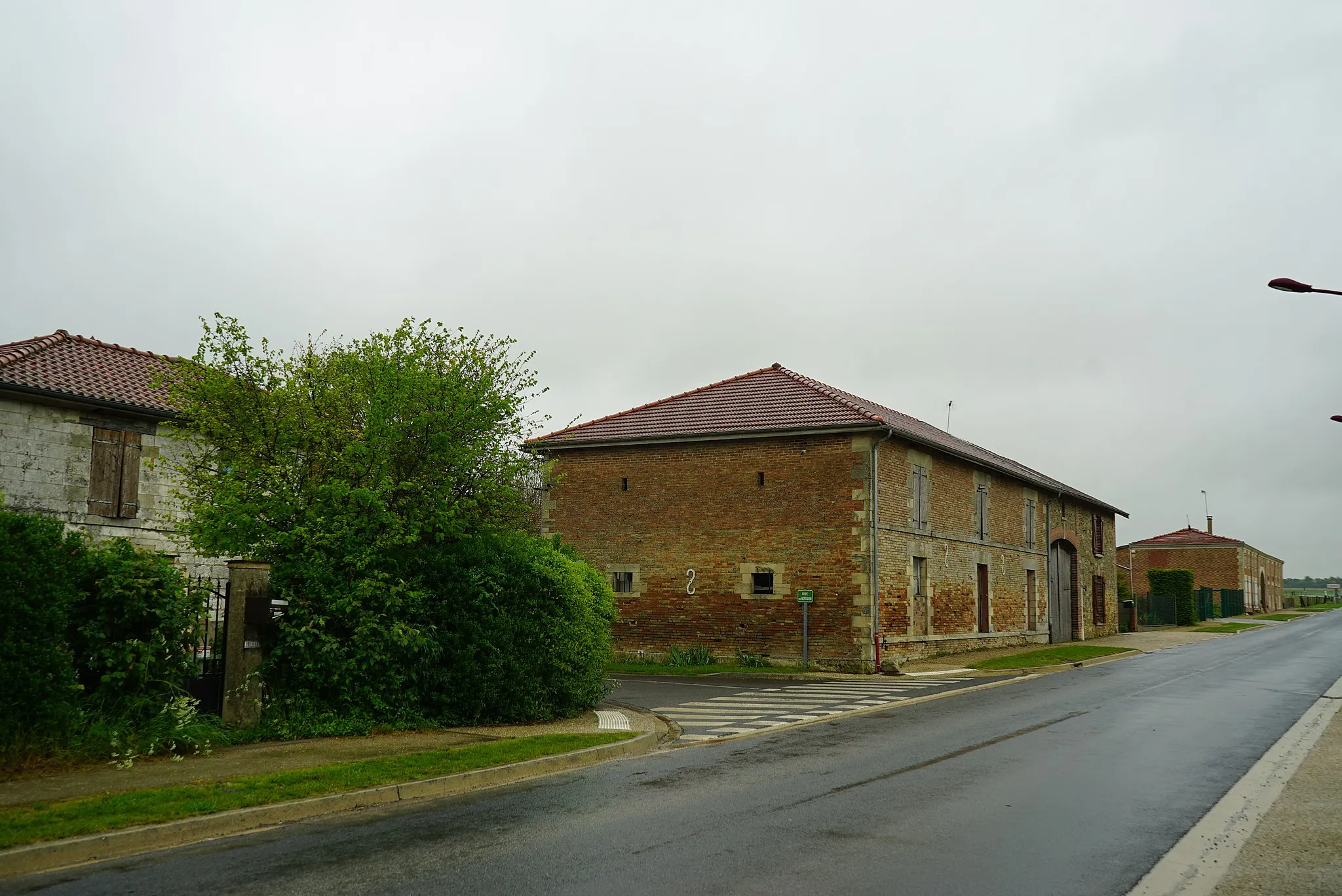 Photo showing: vue du bâtiment.