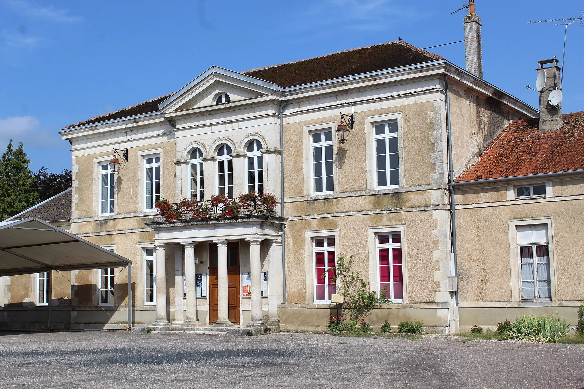 Photo showing: La mairie