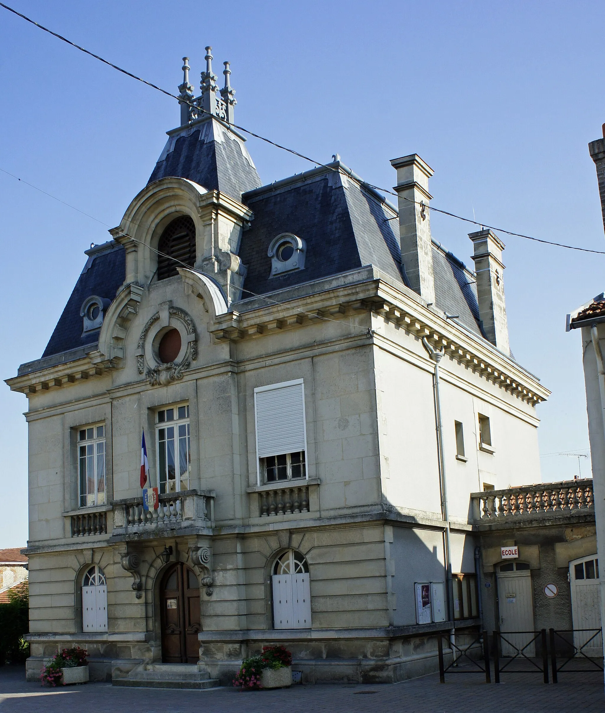 Photo showing: La mairie de Berru.