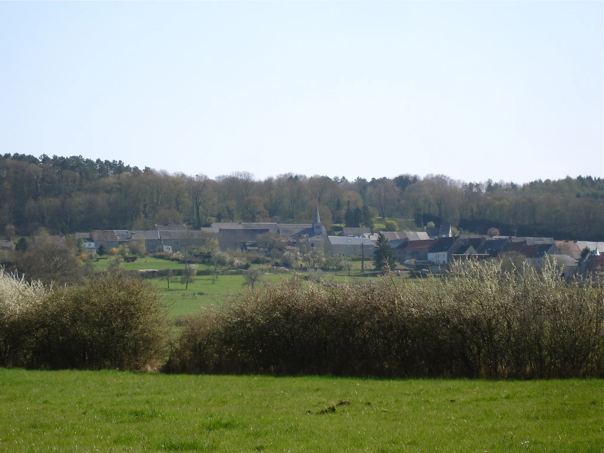 Photo showing: Le village de Fagnolle vu du nord.