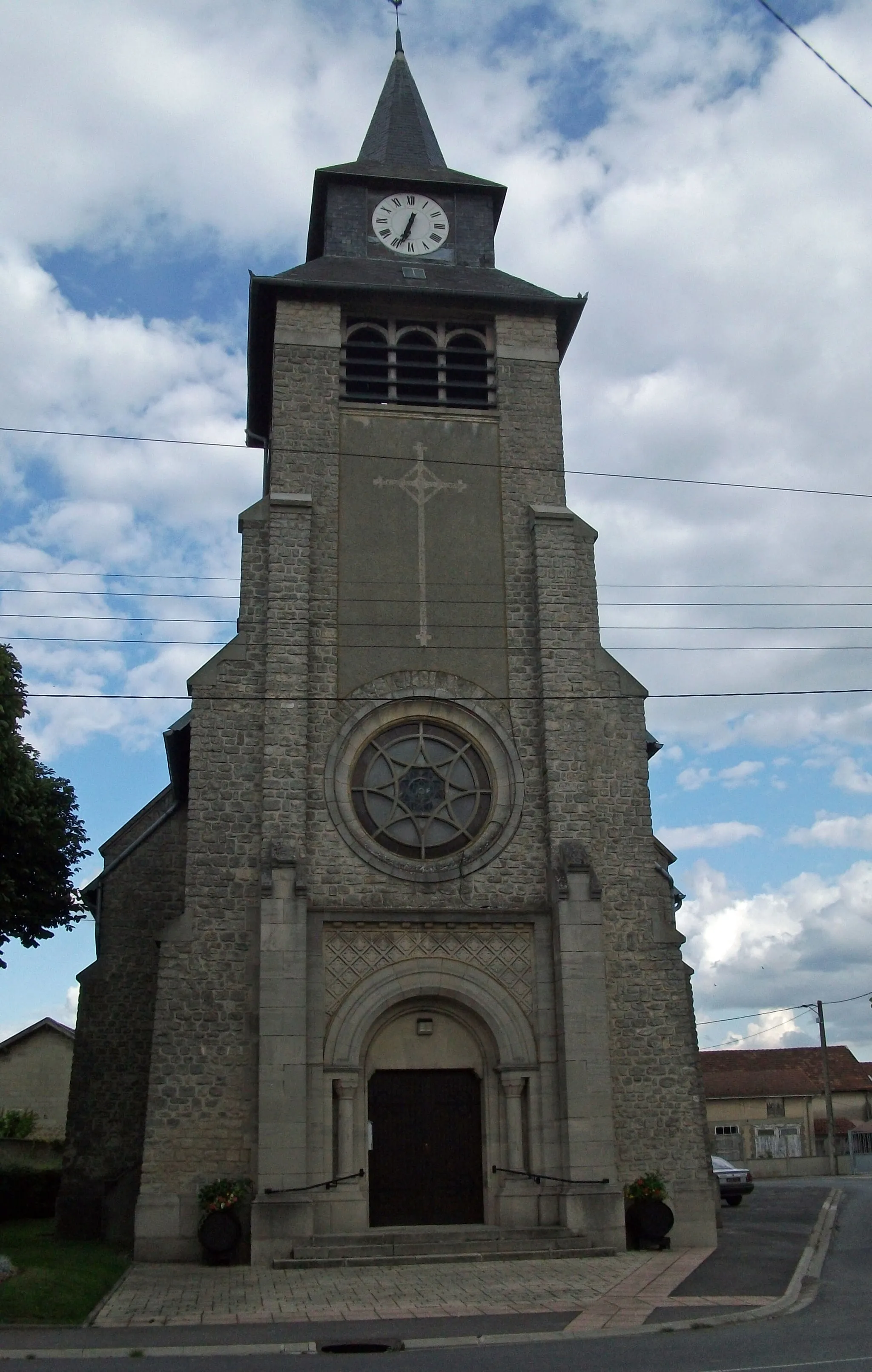 Photo showing: Église à Prunay.