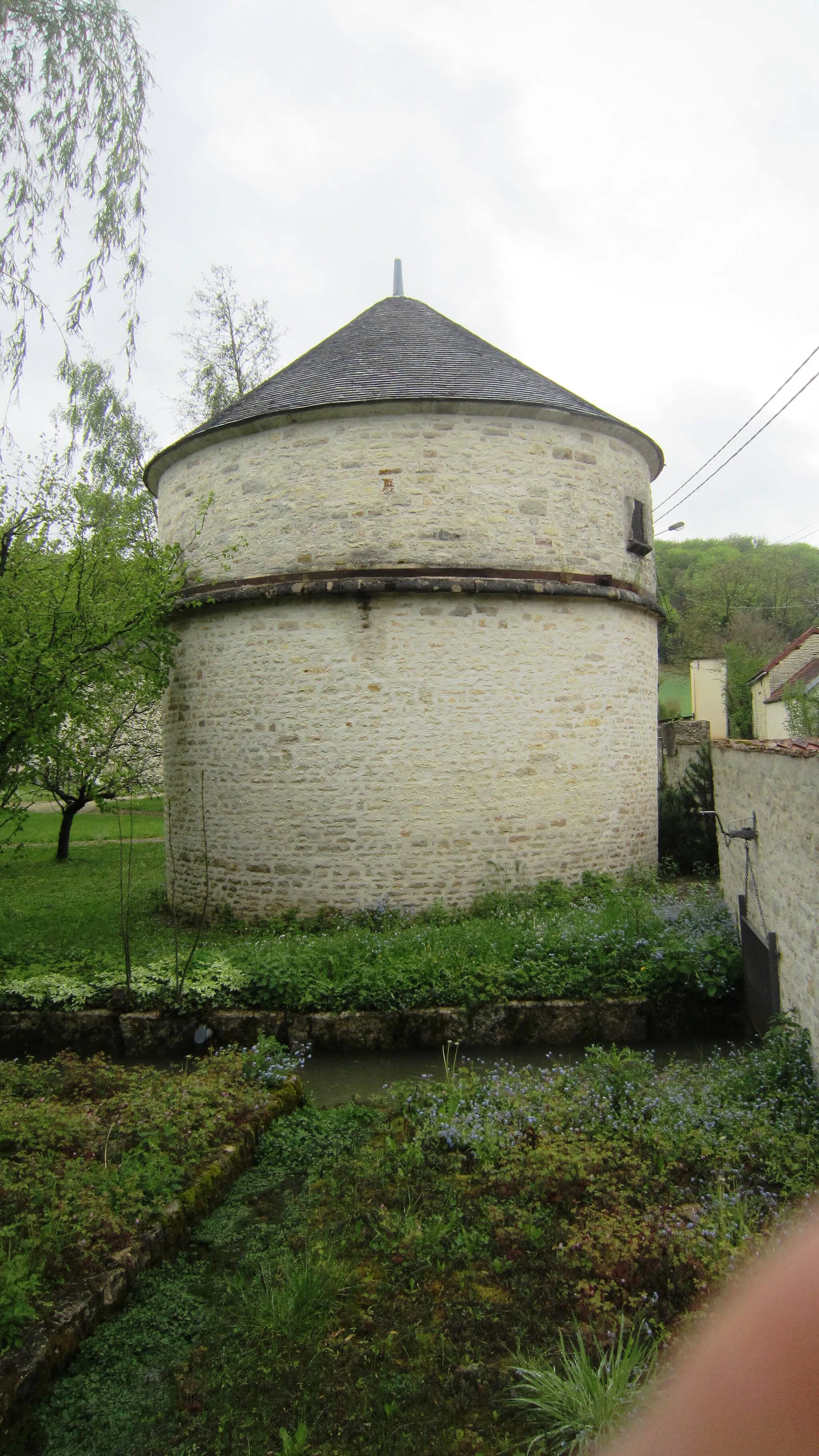 Photo showing: Pigeonnier à Chaumont-le-Bois (Côte-d'Or)