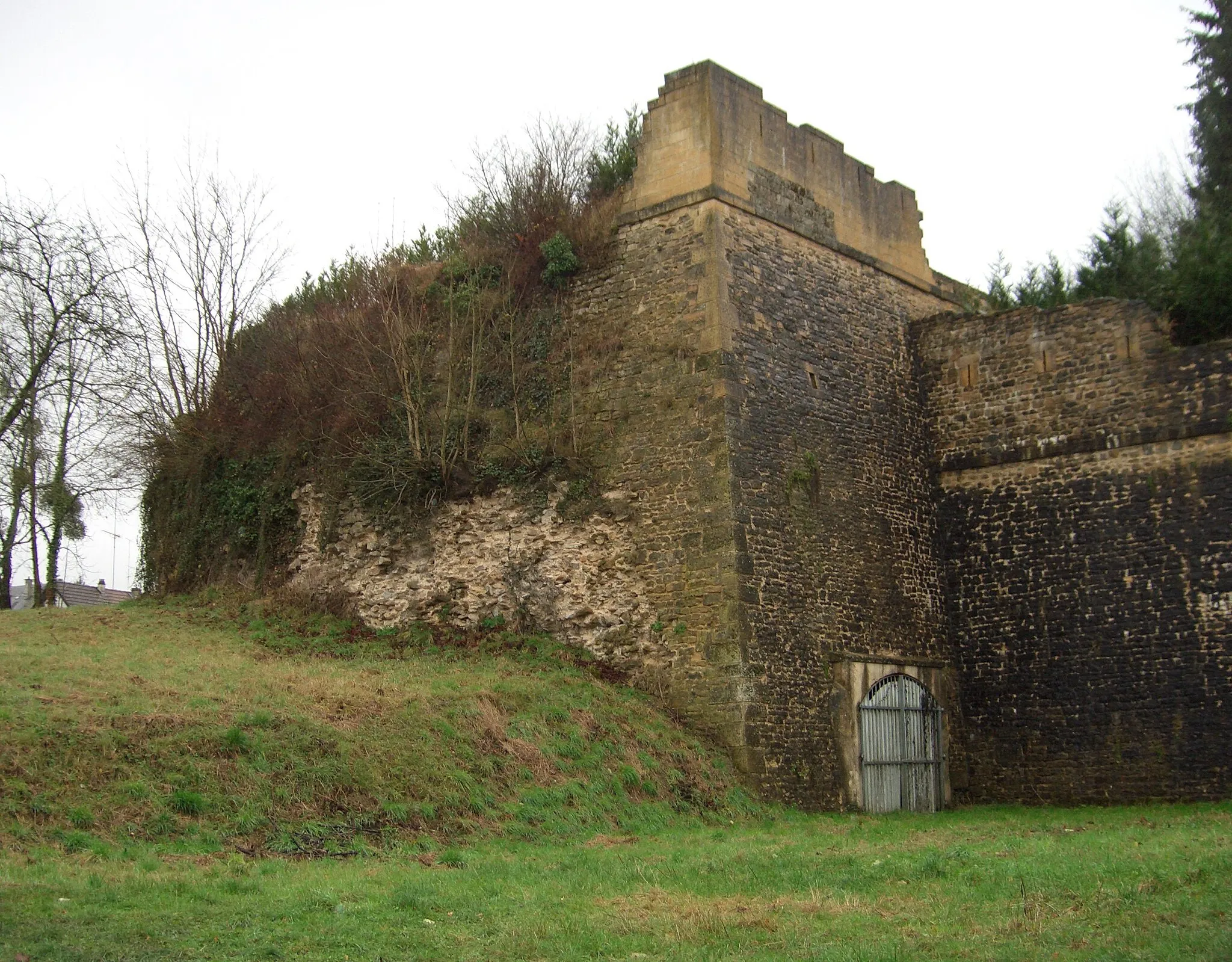 Photo showing: Bastion d'Orléans