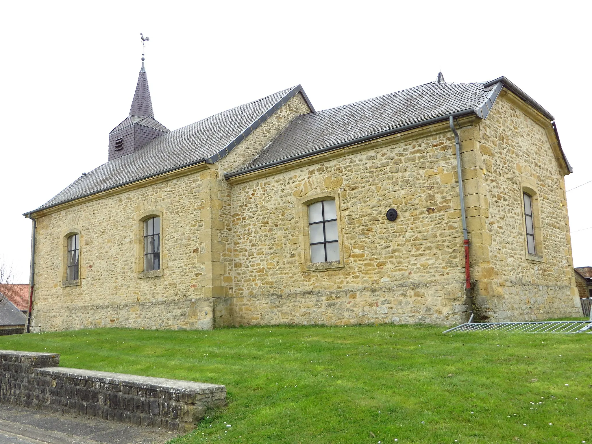 Photo showing: Carignan We église Saint-Pierre