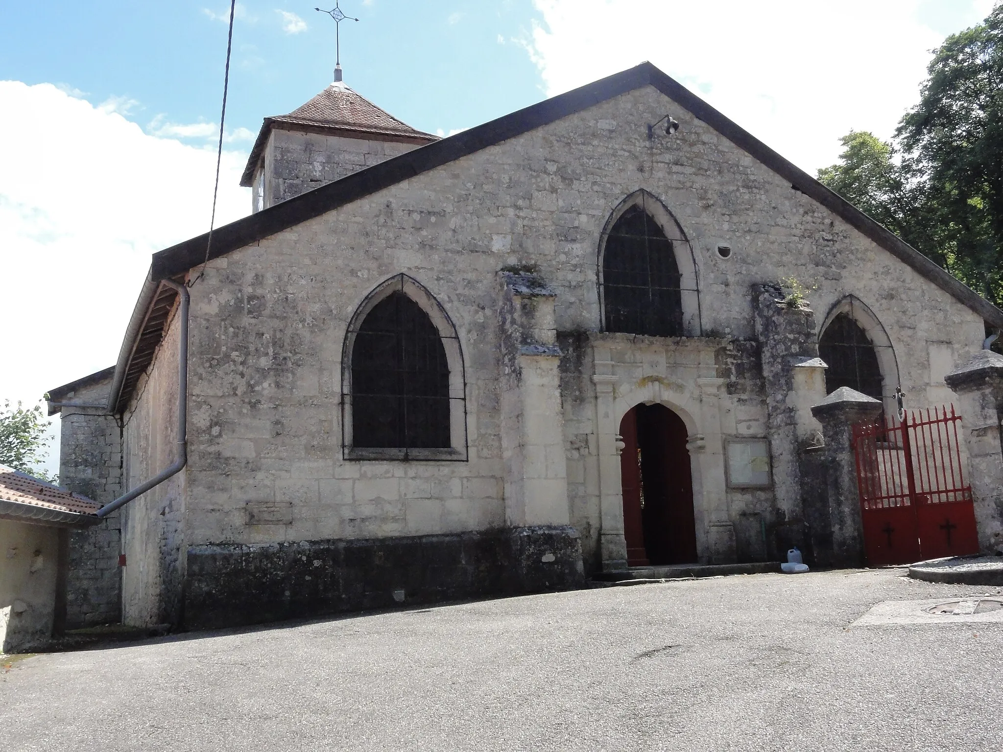 Photo showing: Givrauval (Meuse) église Saint Quentin  façade d'entrée