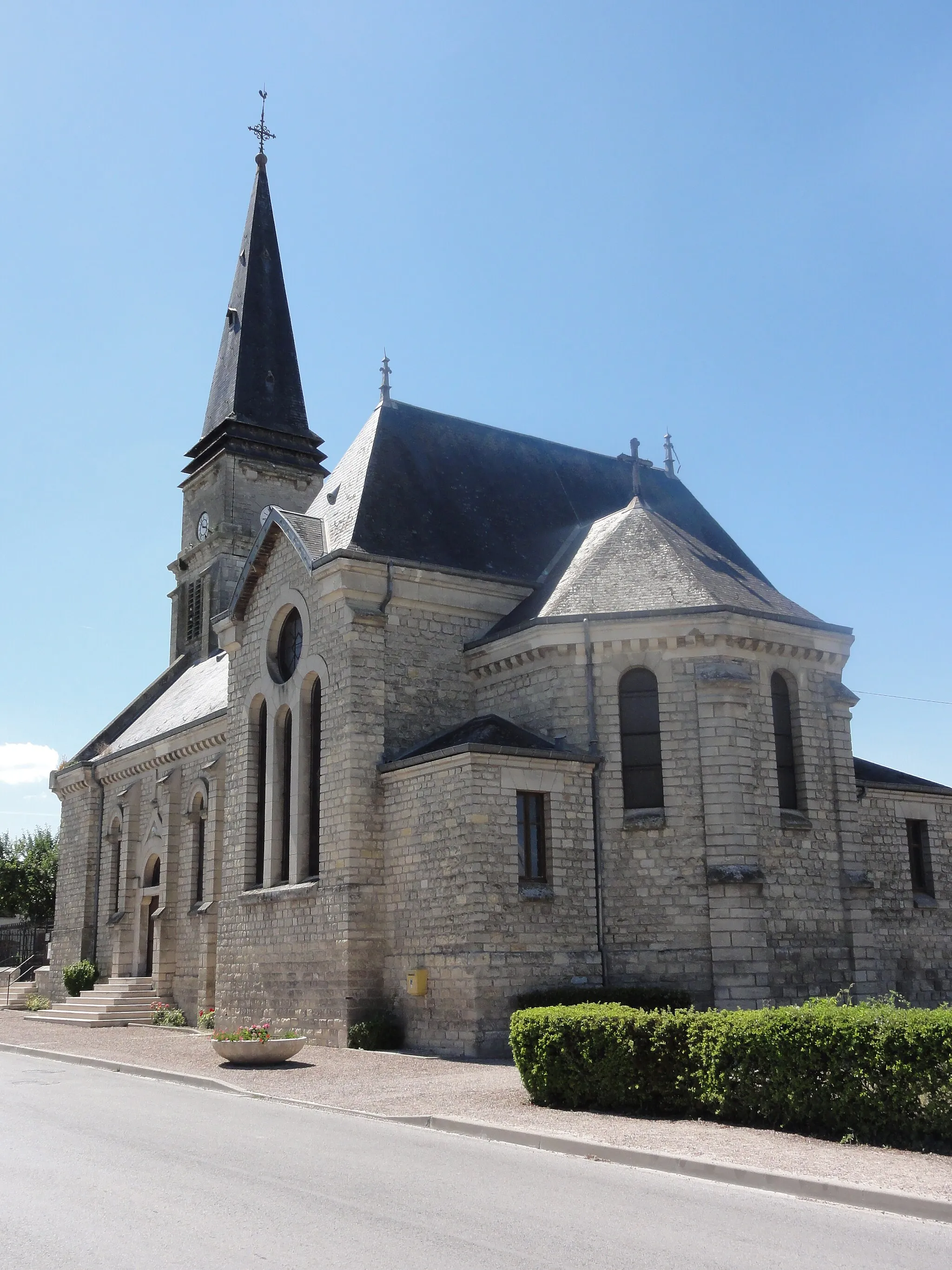Photo showing: Juvincourt-et-Damary (Aisne) église