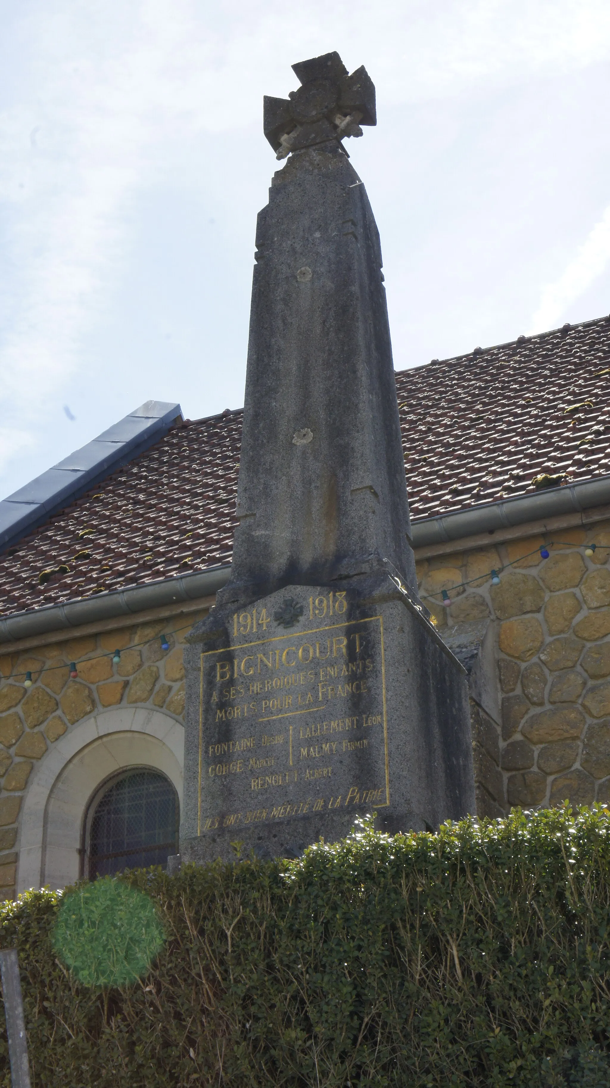 Photo showing: Monument aux morts  à Bignicourt .