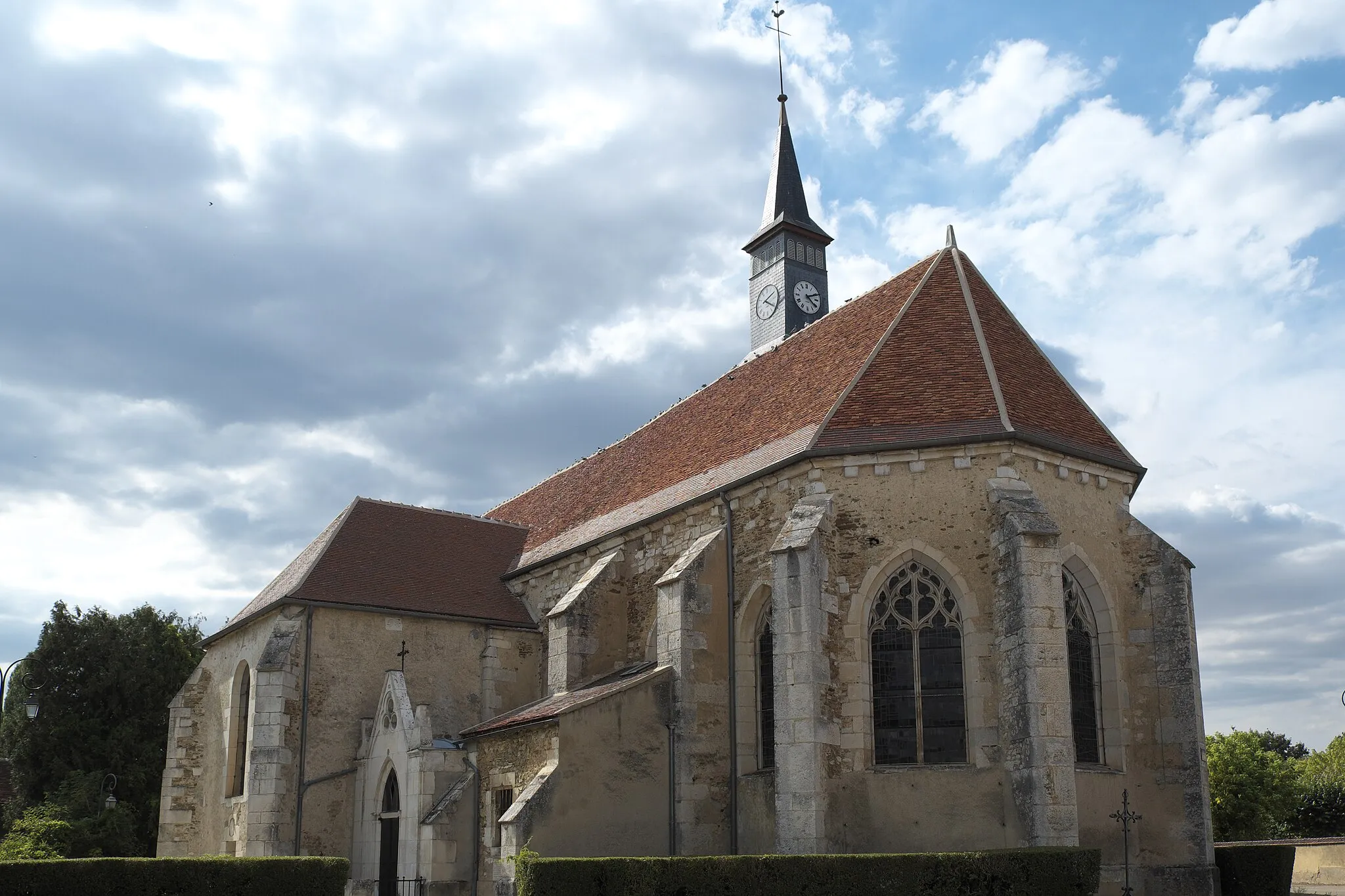 Photo showing: Kirche Saint-Léger in Flogny-la-Chapelle im Département Yonne (Burgund/Frankreich)