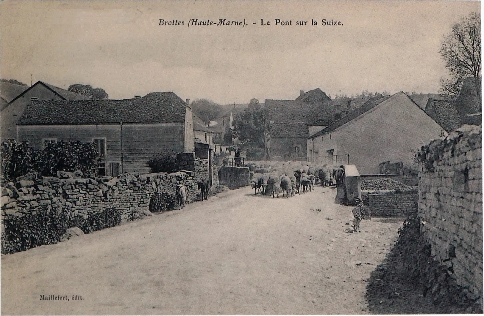 Photo showing: sur une vue de début du xxe siècle.