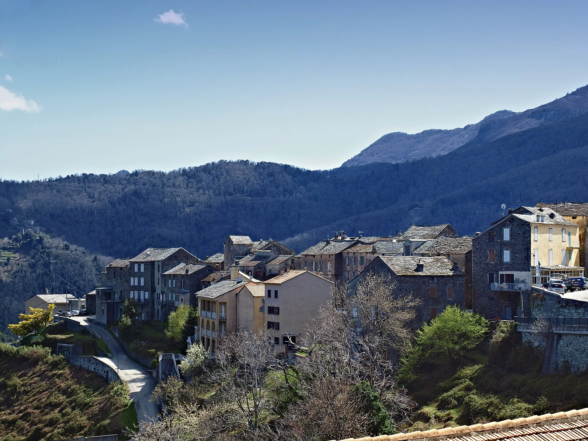 Photo showing: Piedicroce (Corsica) - Vue du village depuis l'église