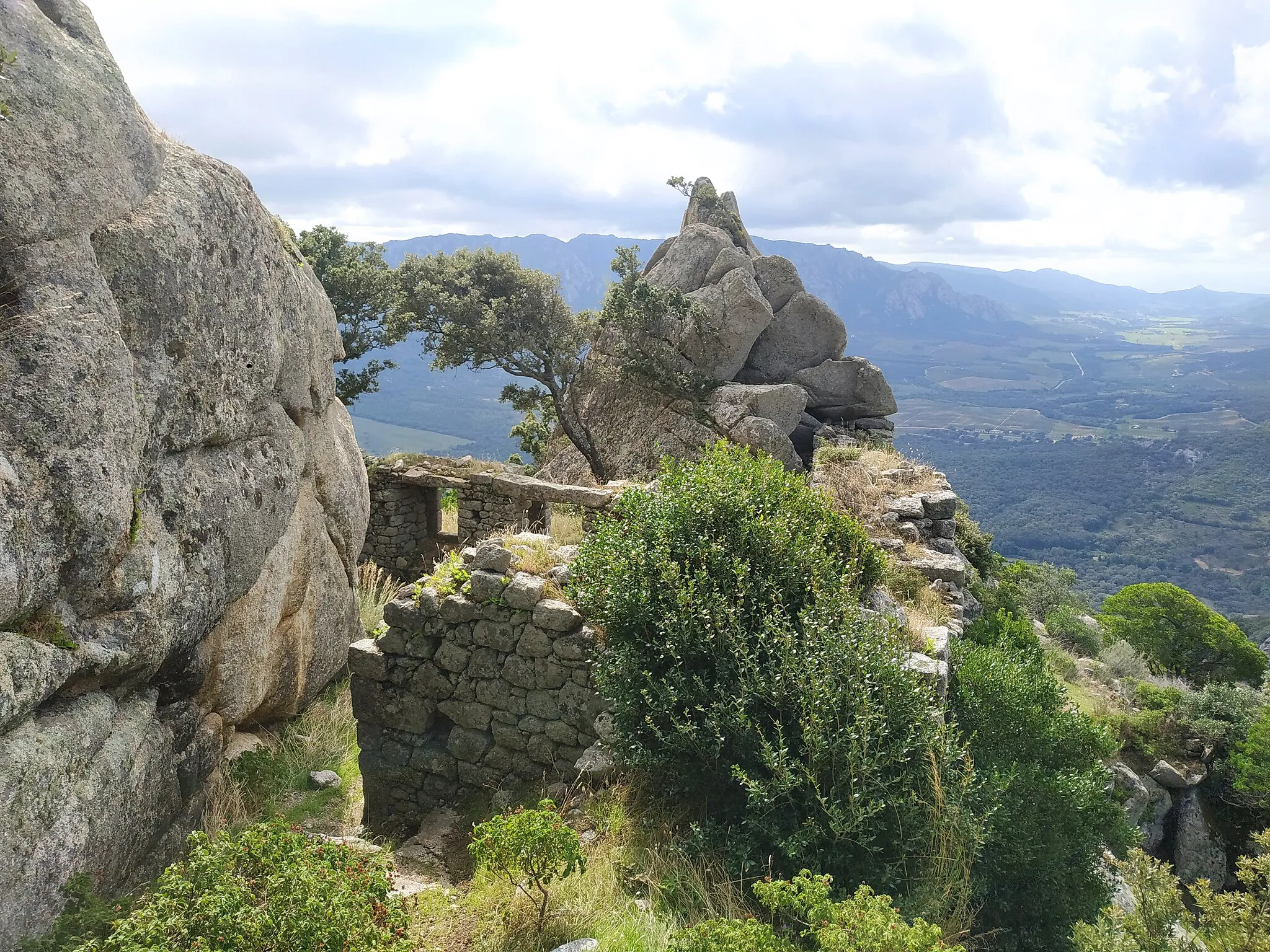 Photo showing: Site castral de Baricci