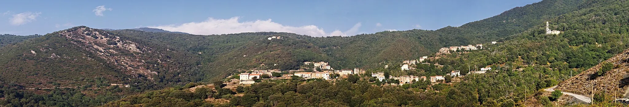 Photo showing: Sant'Andréa-di-Bozio (Corsica) - Panorama du village