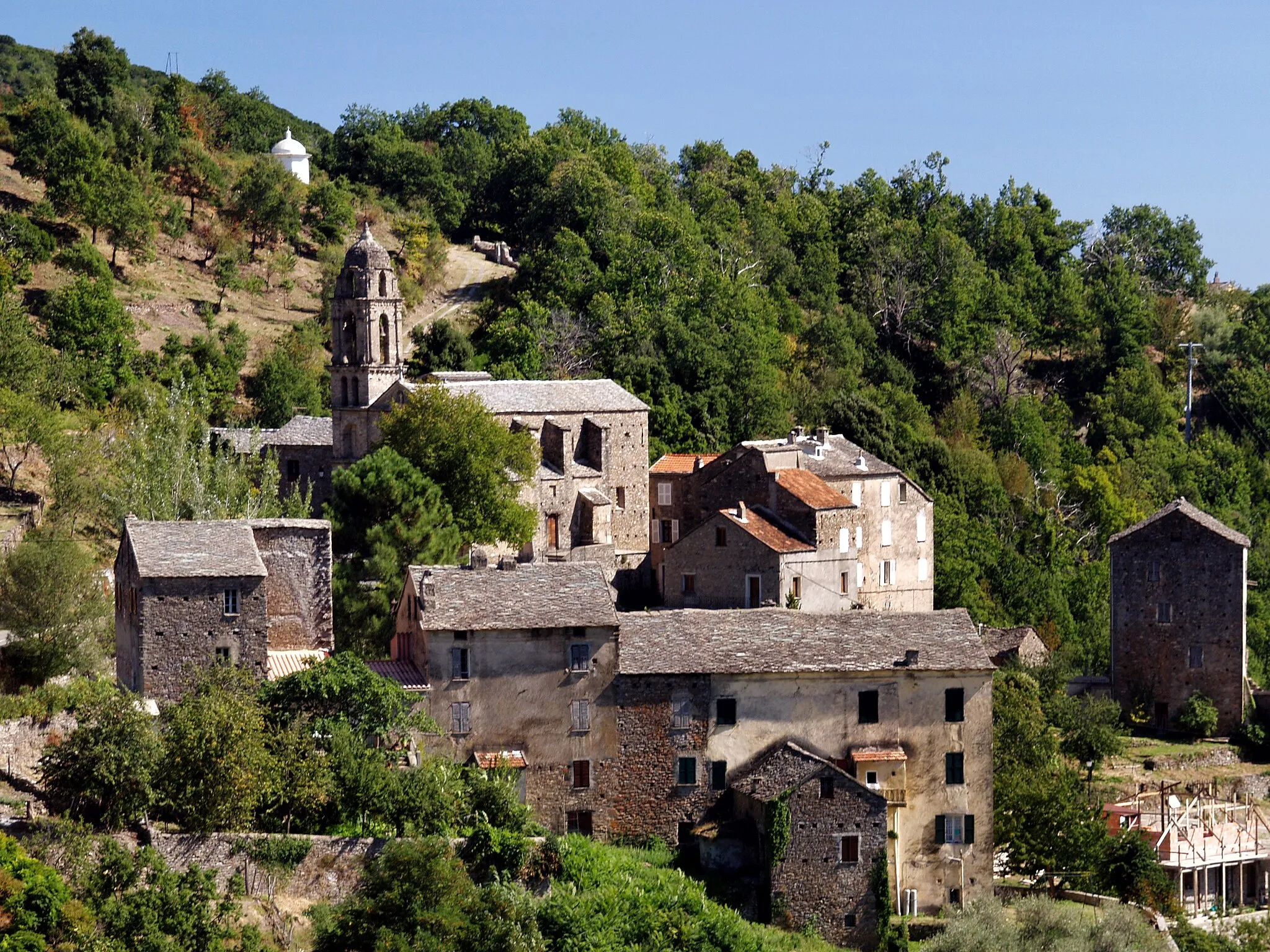 Photo showing: Zuani, Serra (Corse) - Vue au nord-ouest du village depuis la D16.