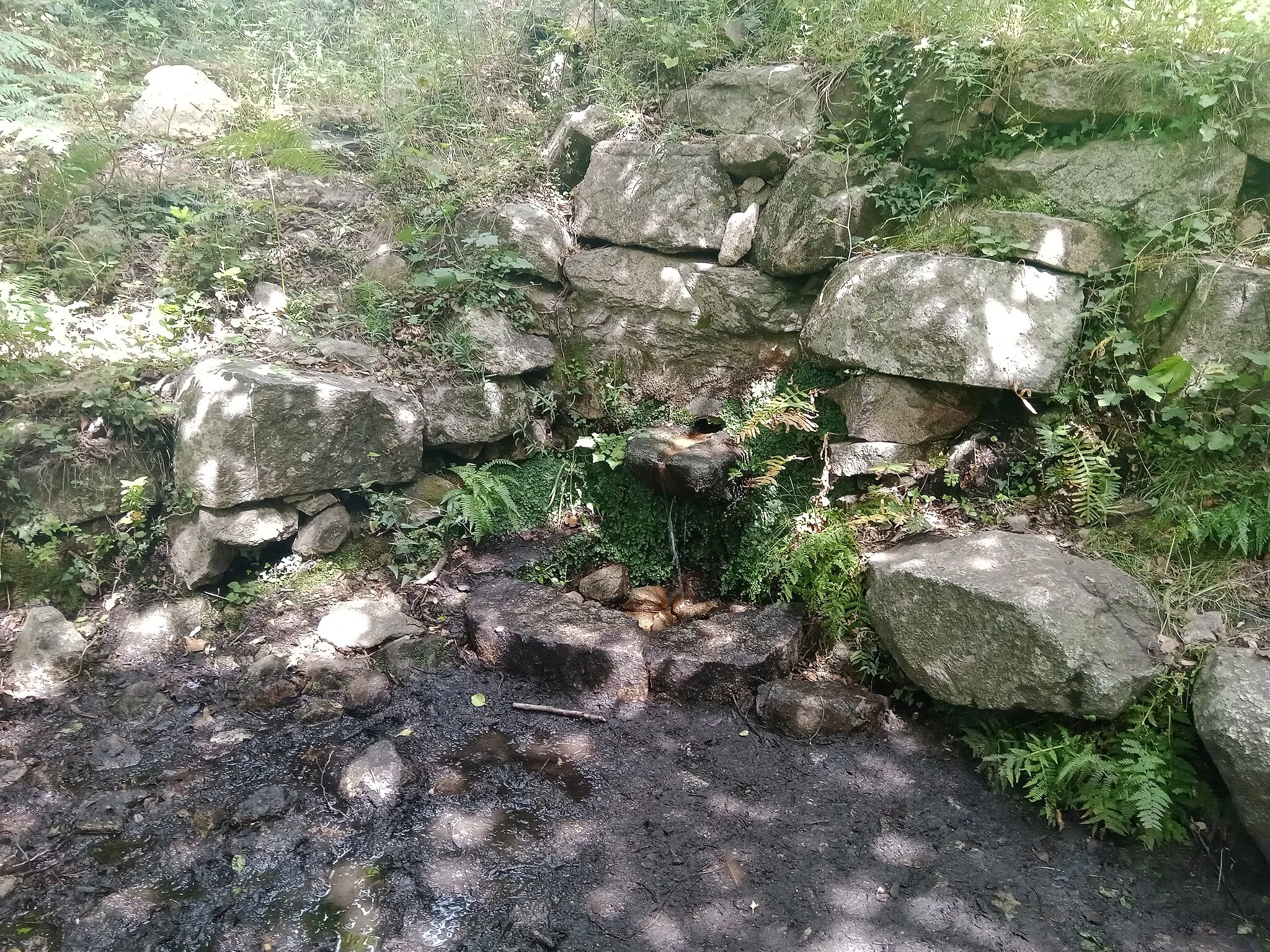 Photo showing: La fontaine de Radicale, Conca, Corse-du-Sud, France