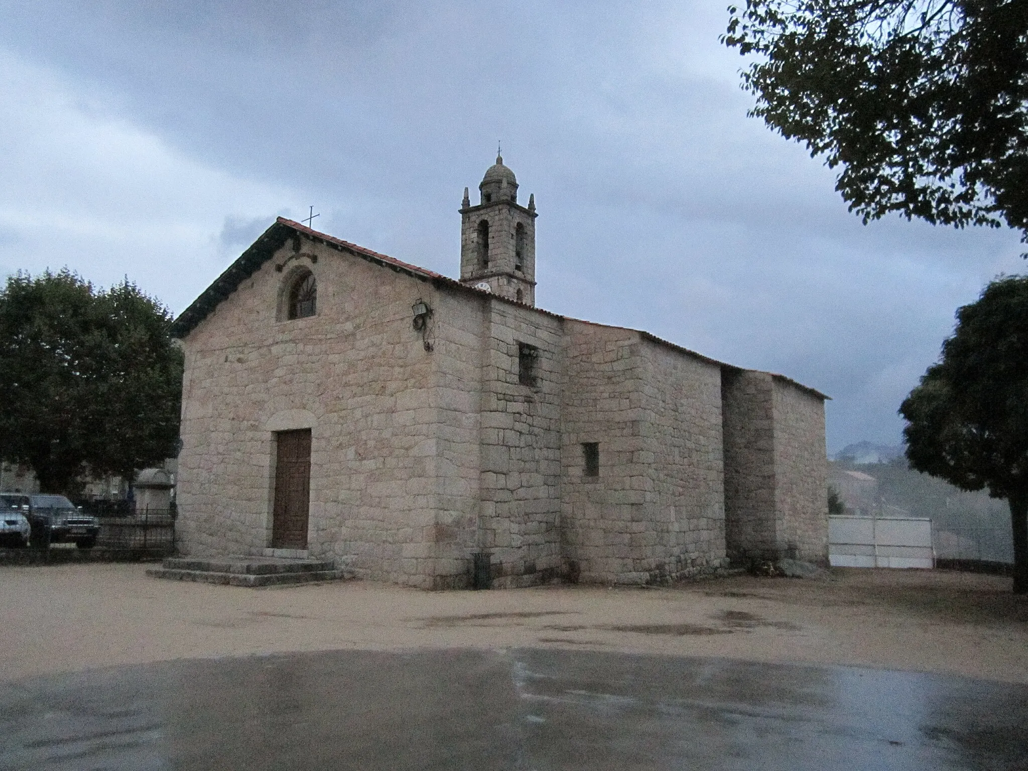 Photo showing: This building is en partie classé, en partie inscrit au titre des monuments historiques de la France. It is indexed in the base Mérimée, a database of architectural heritage maintained by the French Ministry of Culture, under the reference PA00099105 .