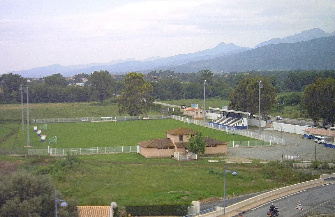 Photo showing: Le stade de Ghisonaccia.