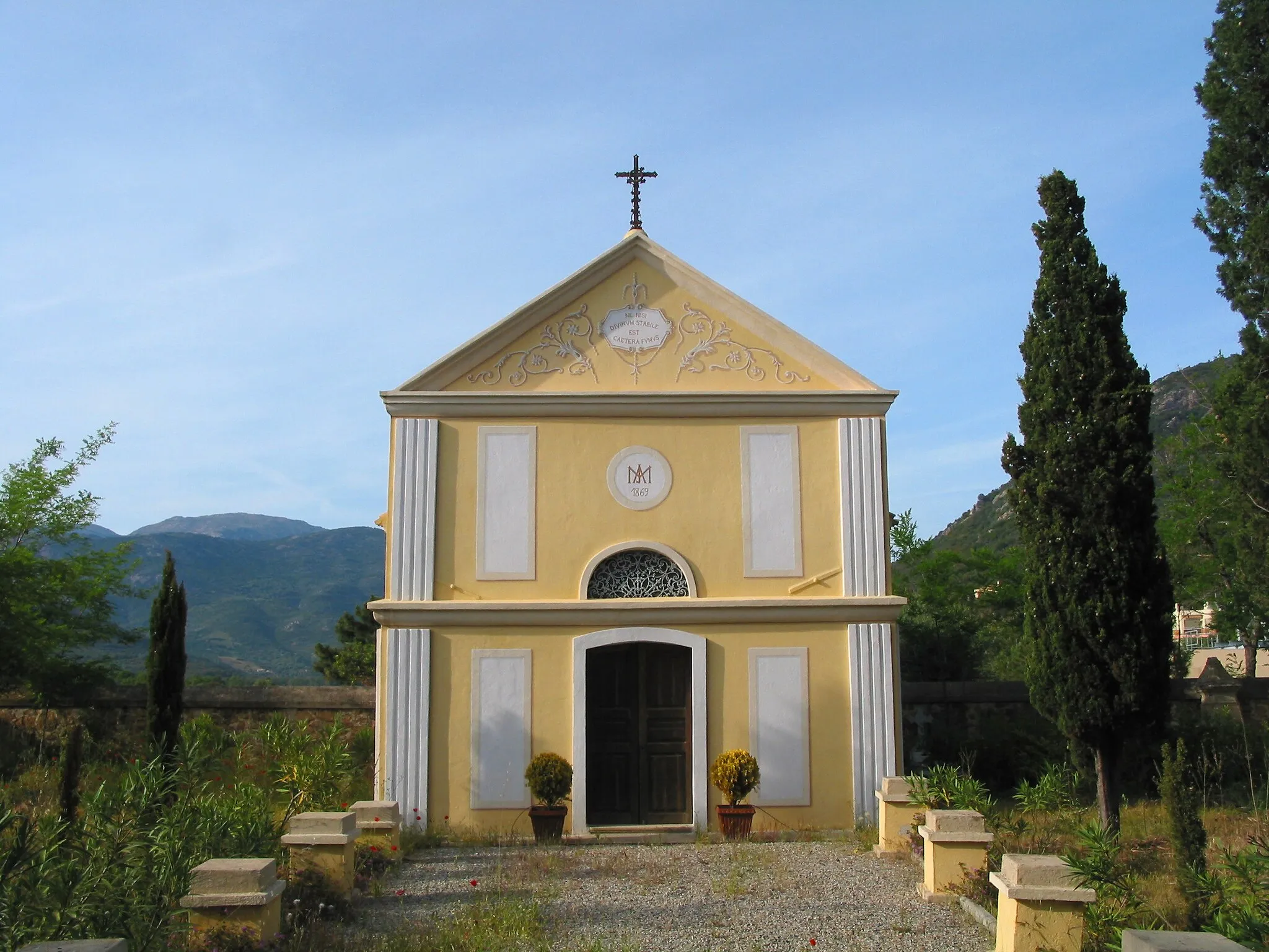Photo showing: Sagone (Corse-du-Sud), France, funerary chapel.