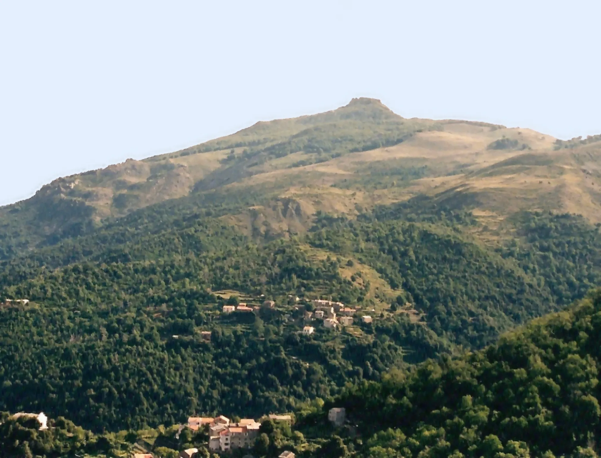 Photo showing: Mount San Pedrone and Cambia of Vallerustie, Castagniccia, Corsica