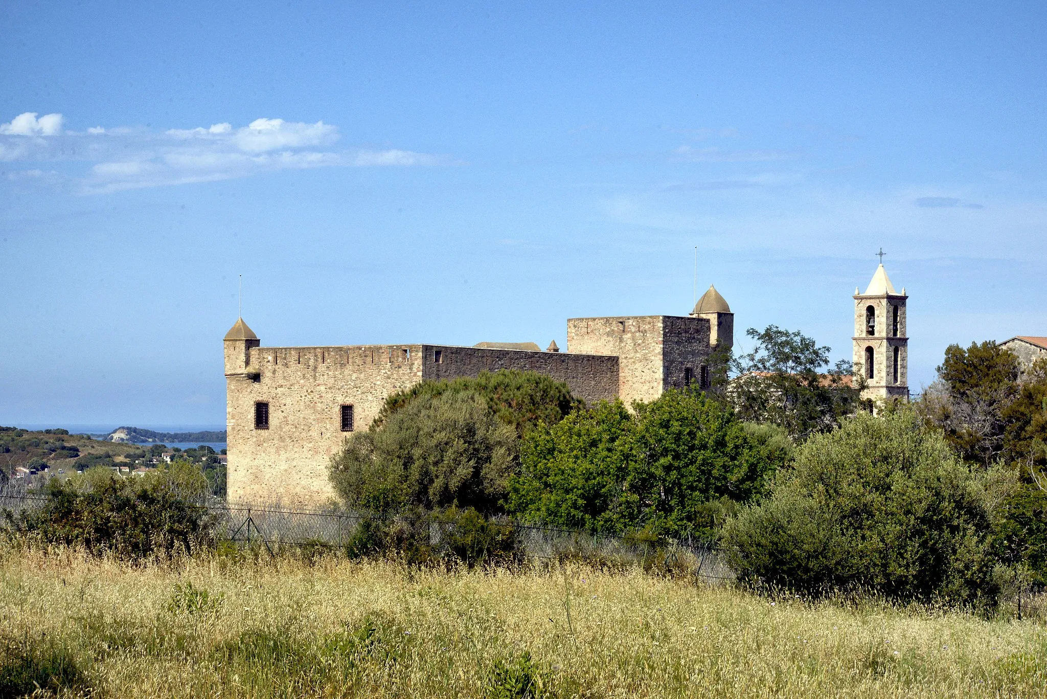 Photo showing: This building is inscrit au titre des monuments historiques de la France. It is indexed in the base Mérimée, a database of architectural heritage maintained by the French Ministry of Culture, under the reference PA00099149 .