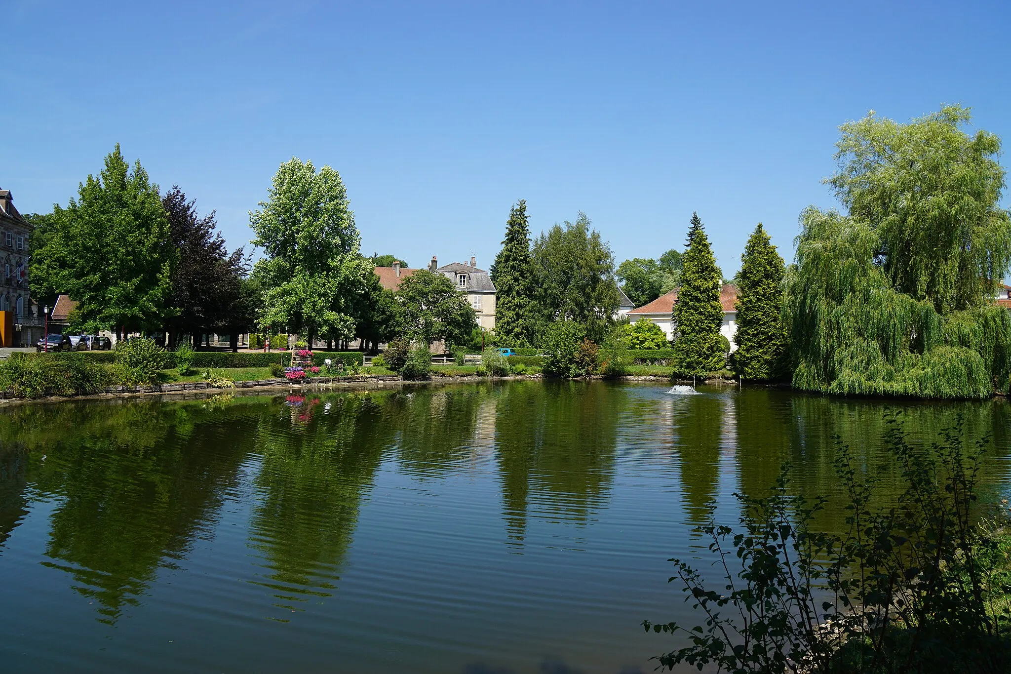 Photo showing: Lac de la Font à Lure, Haute-Saône.