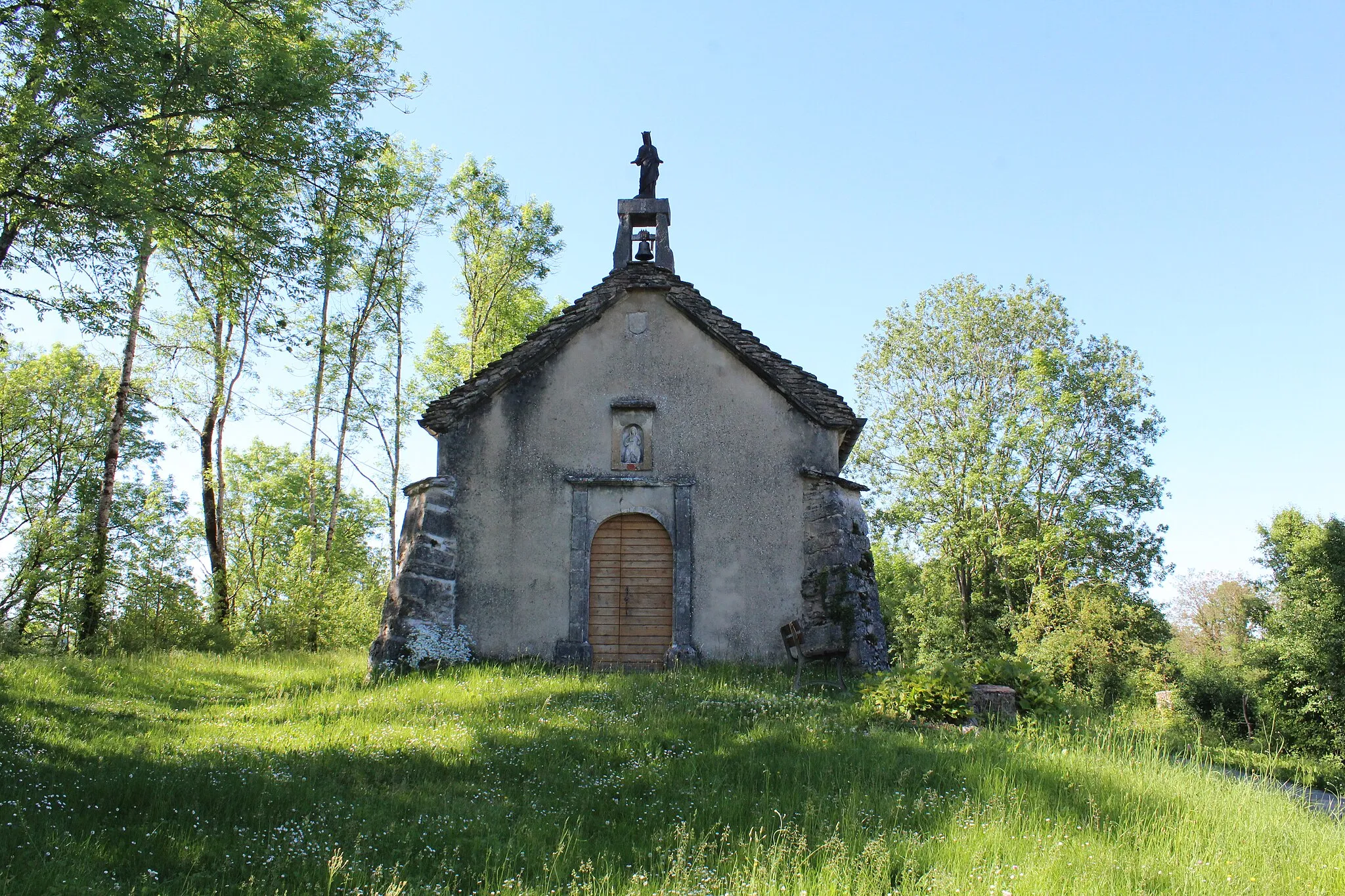 Photo showing: Chapelle Saint-Jean-Baptiste de Pouillat.