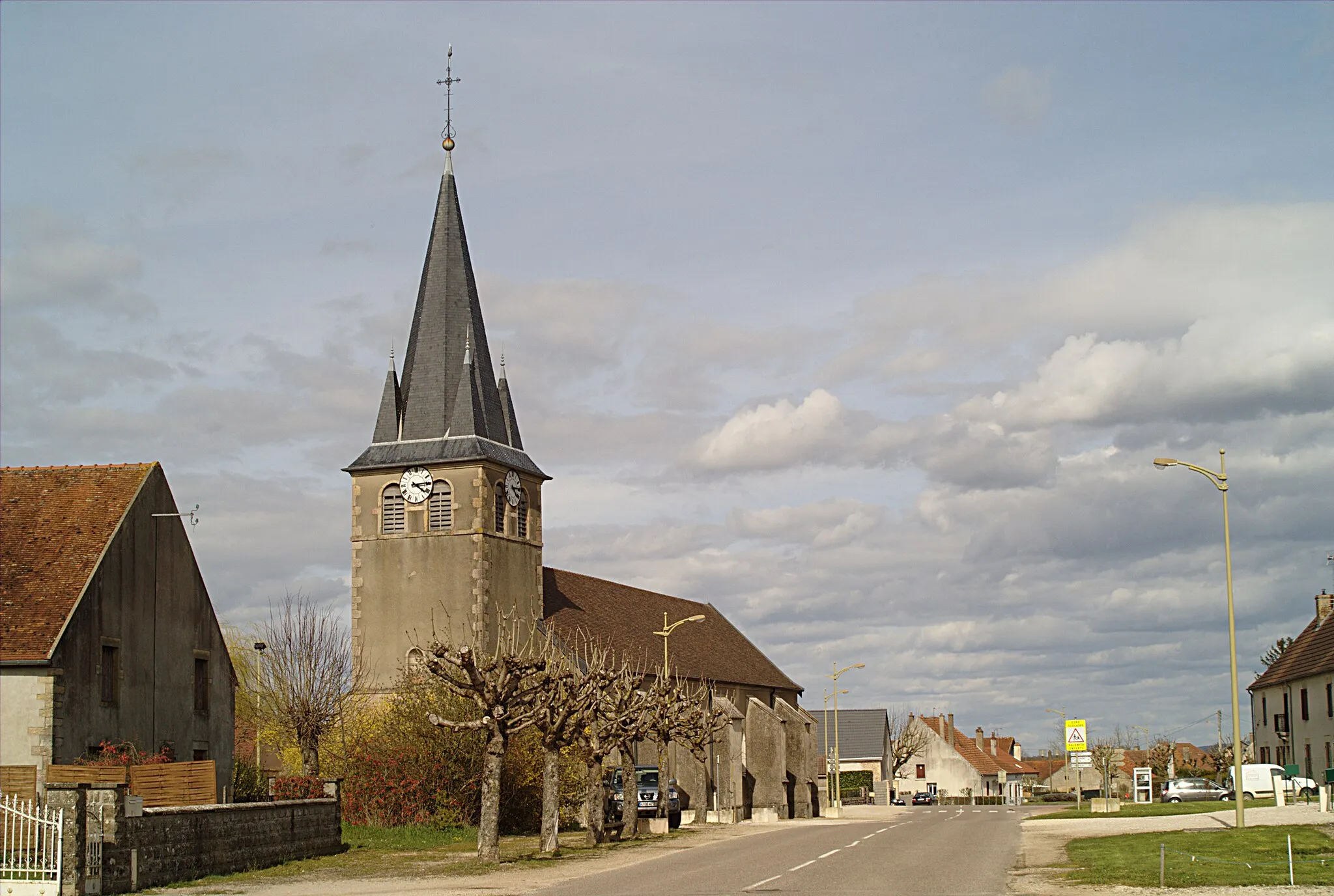 Photo showing: Église Sainte-Marie-Madeleine, Laperrière-sur-Saône (Côte d'Or, Bourgogne, France)
