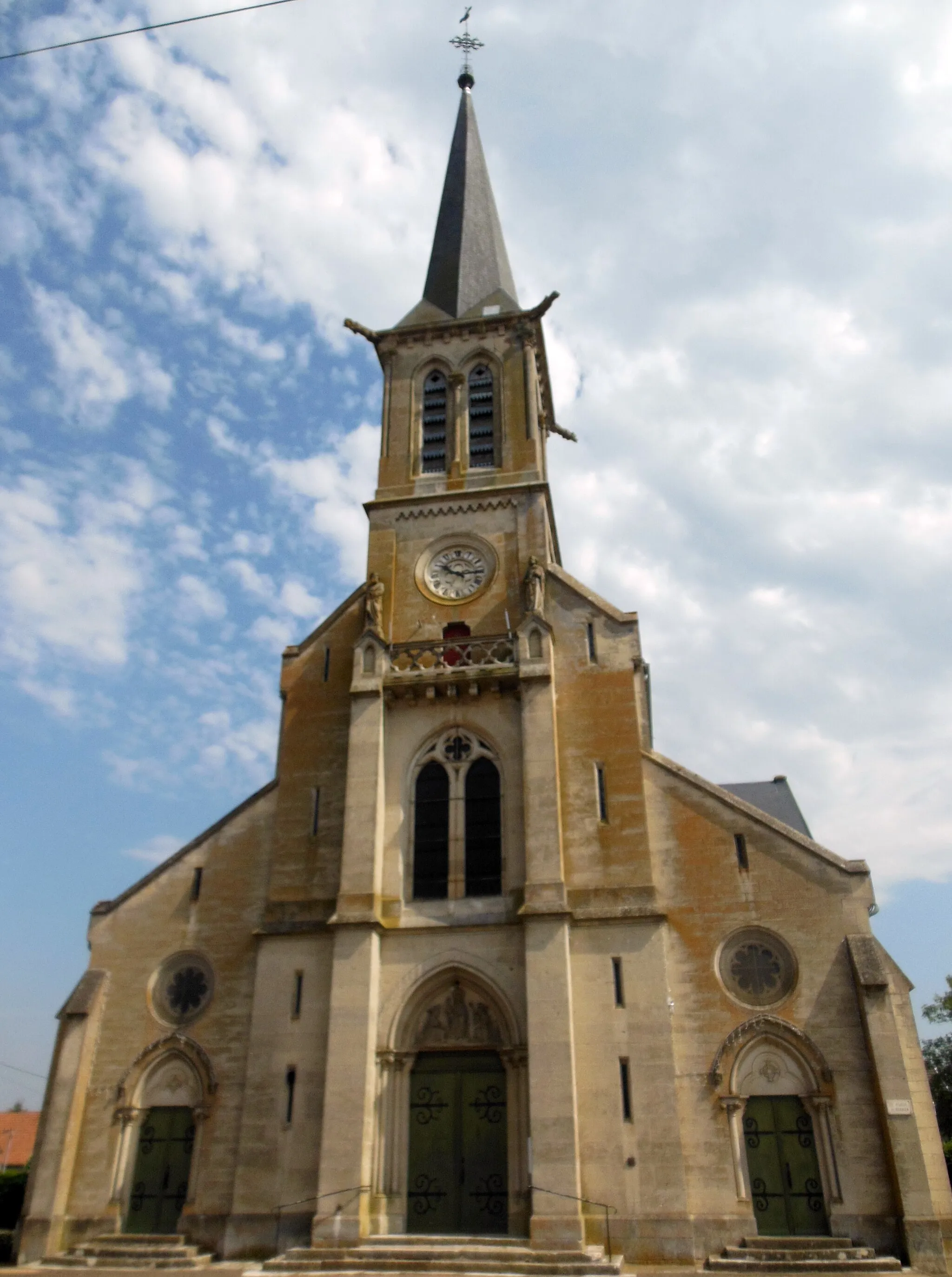 Photo showing: Eglise Saint-Germain-de-Paris, Rue Bizot, aux Maillys (21).