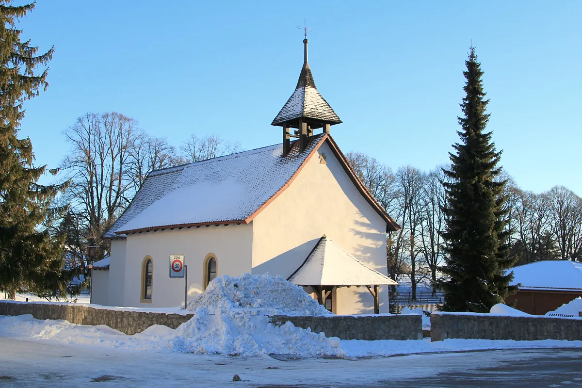 Photo showing: Chapel Notre Dame des Anges in the village of Enges NE (Switzerland)