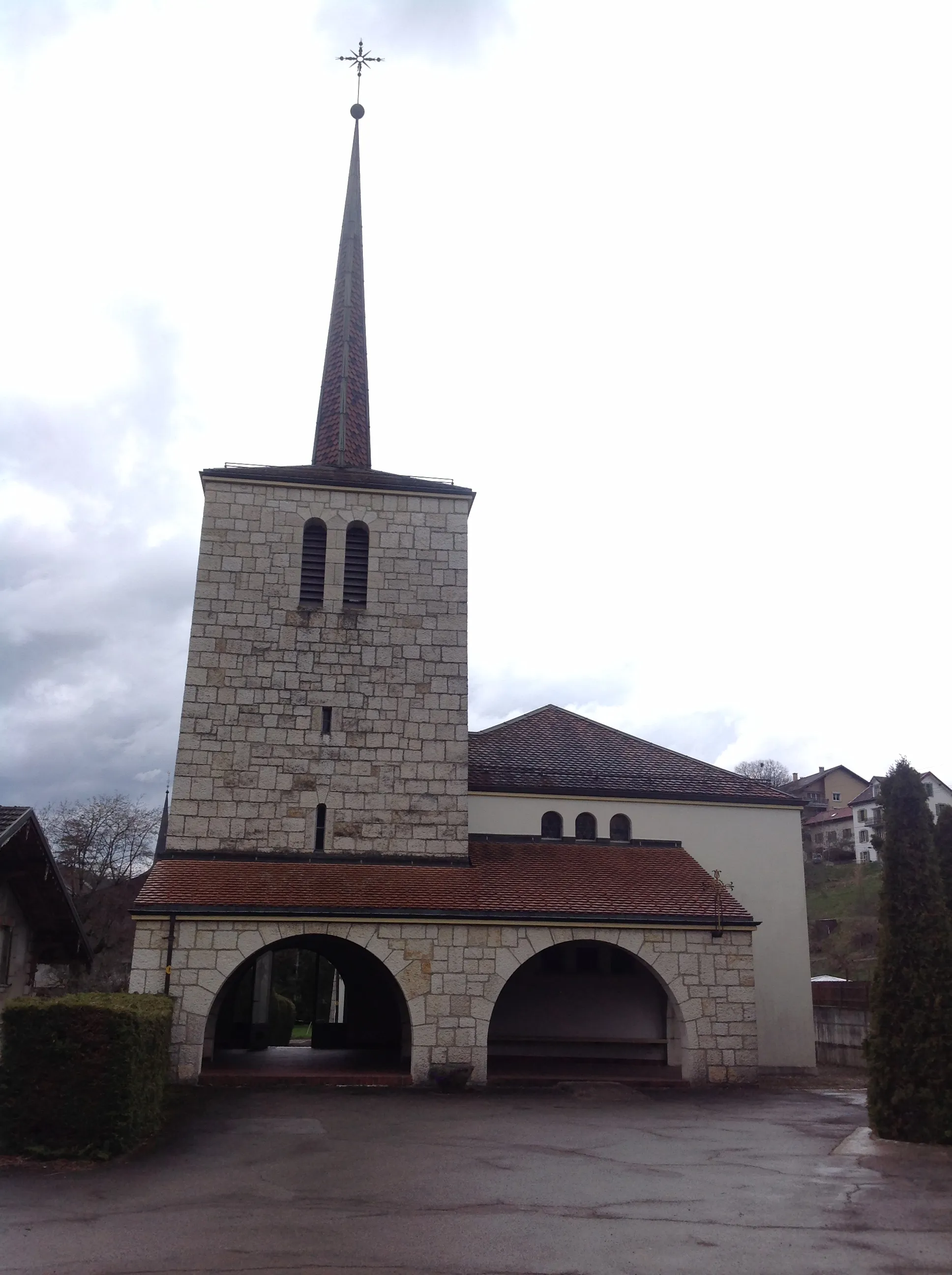 Photo showing: Kirche in Travers