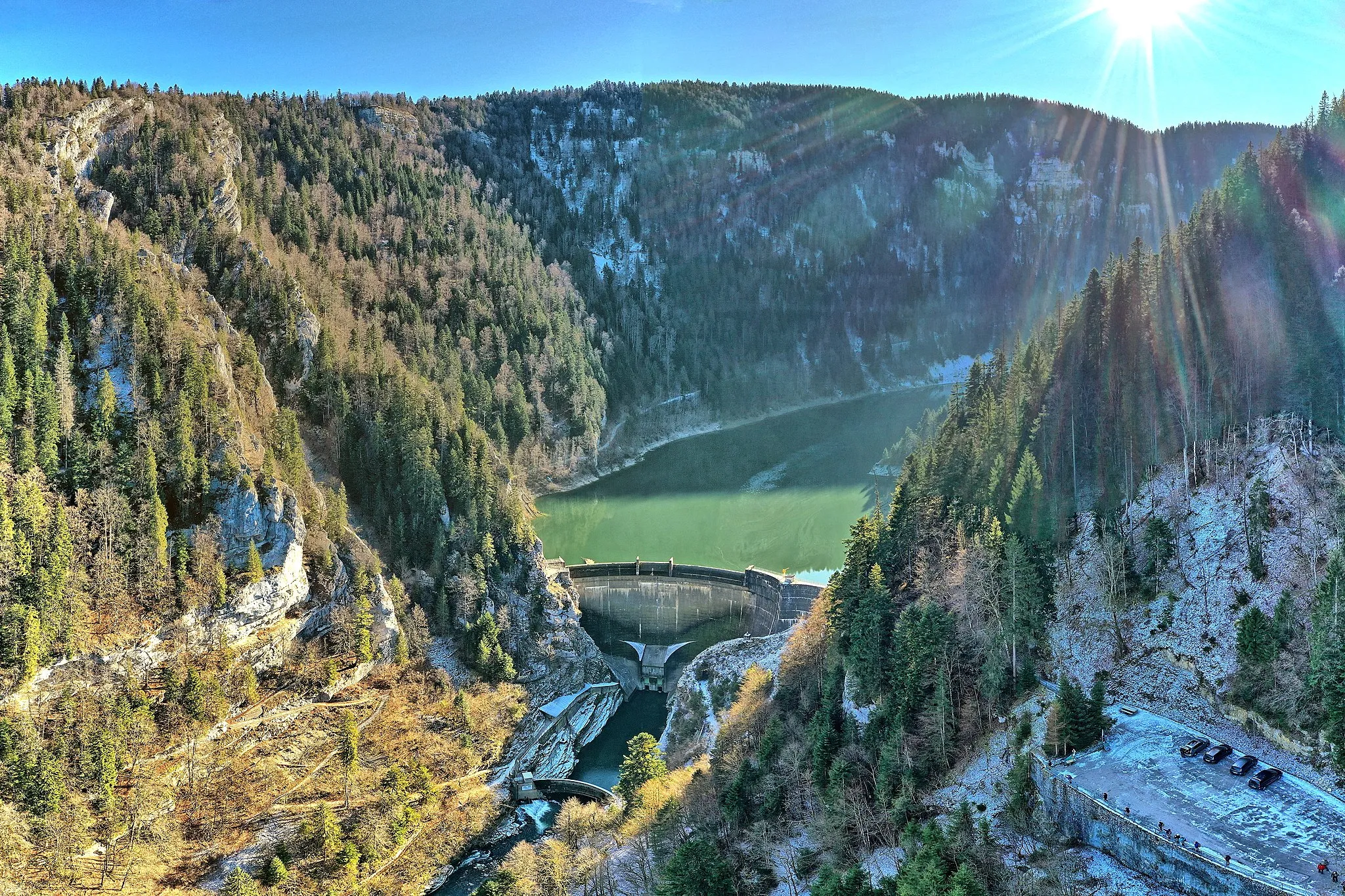 Photo showing: Le barrage du Châtelot dans les gorges du Doubs